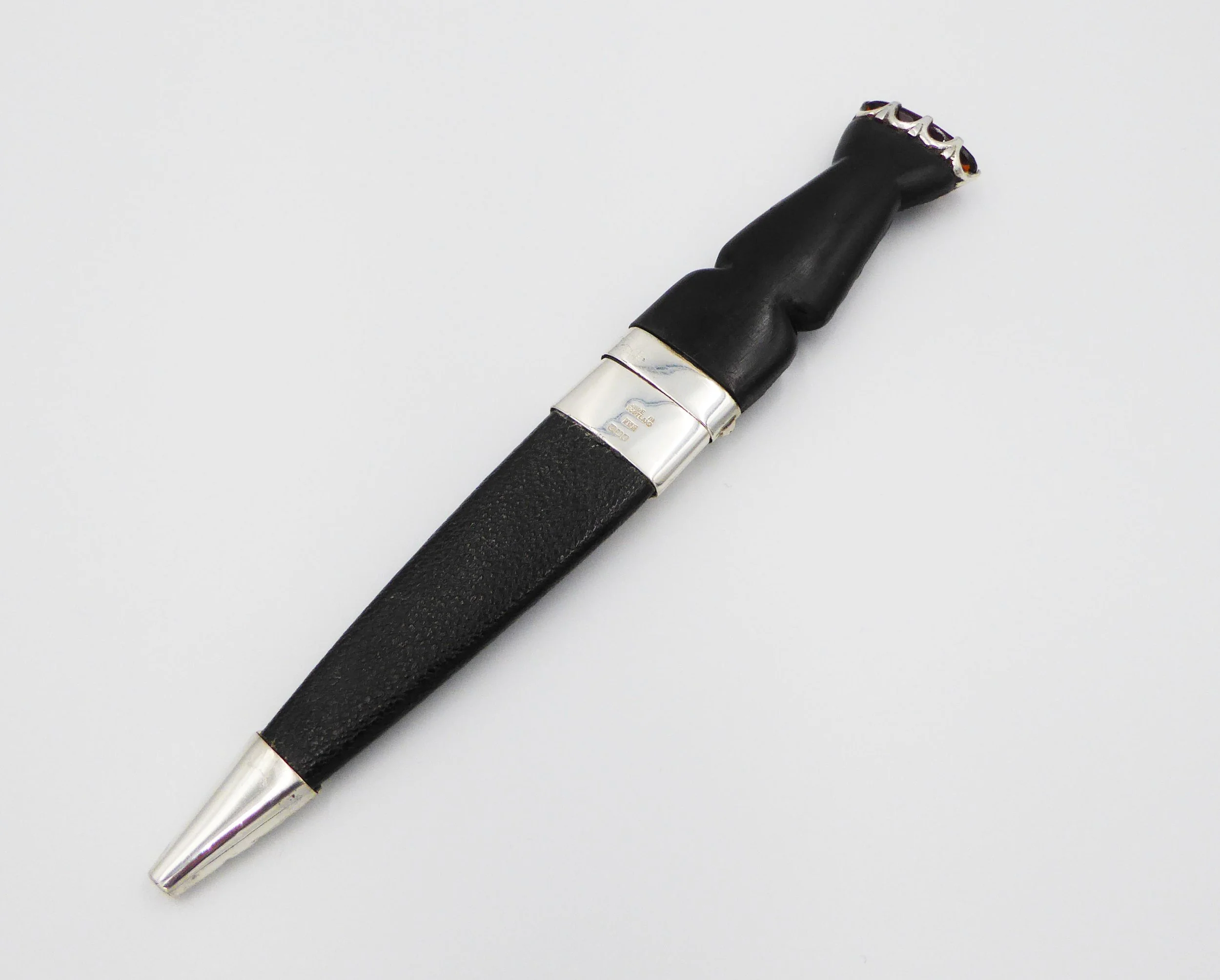 Vintage Scottish silver mounted sgian dubh by Thomas K. Ebbutt, Edinburgh, 1960 - reverse