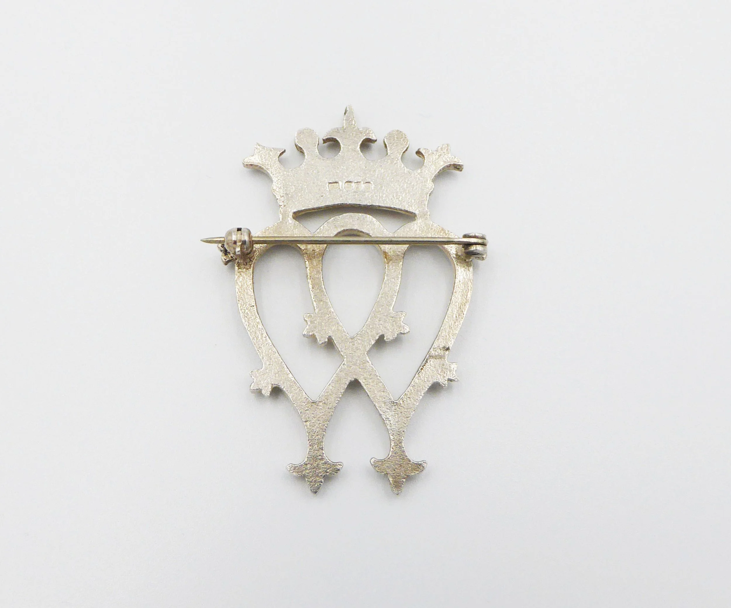 A Scottish silver luckenbooth (heart brooch), Edinburgh, c.1960-80s - reverse