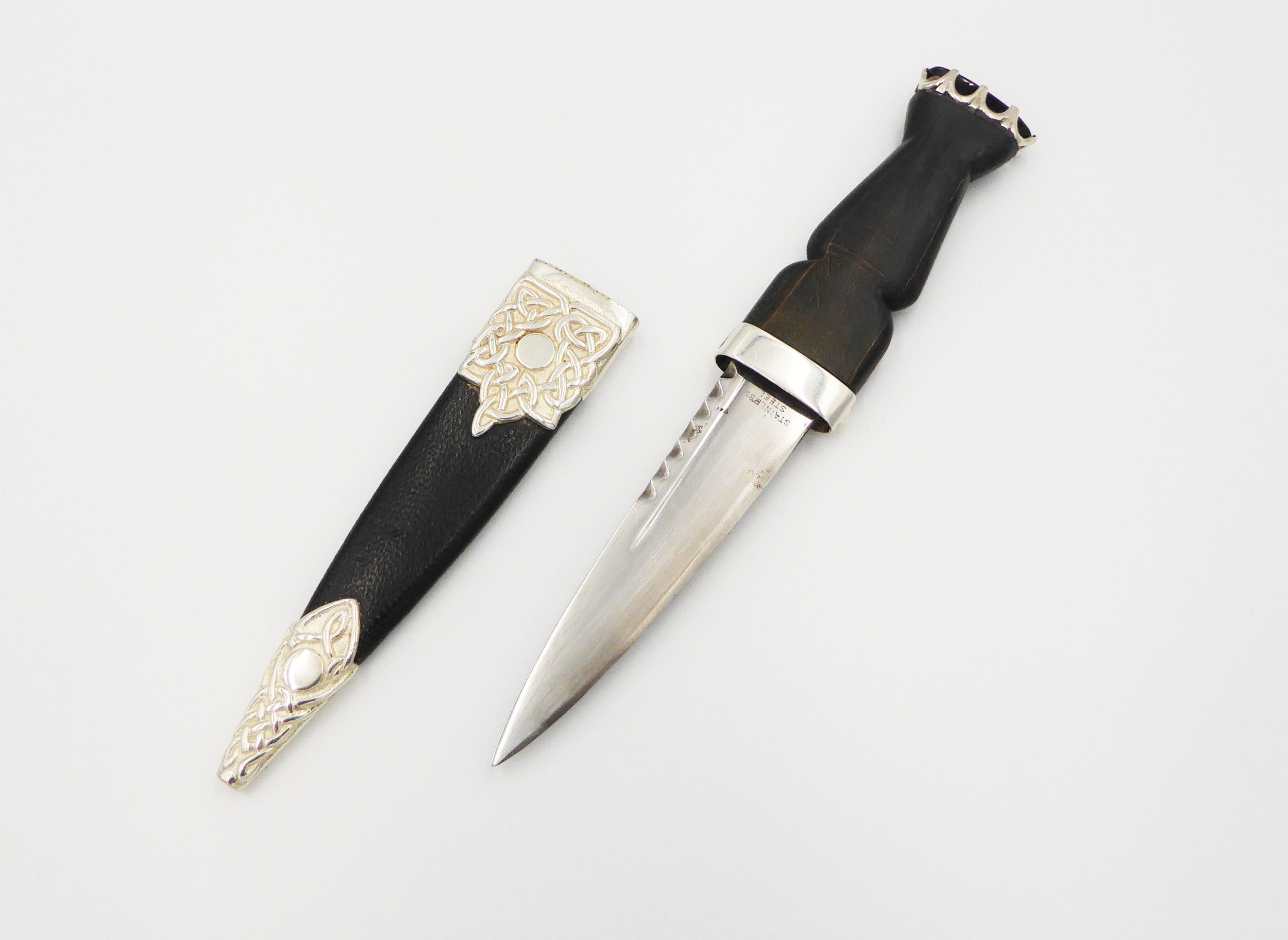Vintage Scottish silver mounted sgian dubh by Thomas K. Ebbutt, Edinburgh, 1958 - reverse 2