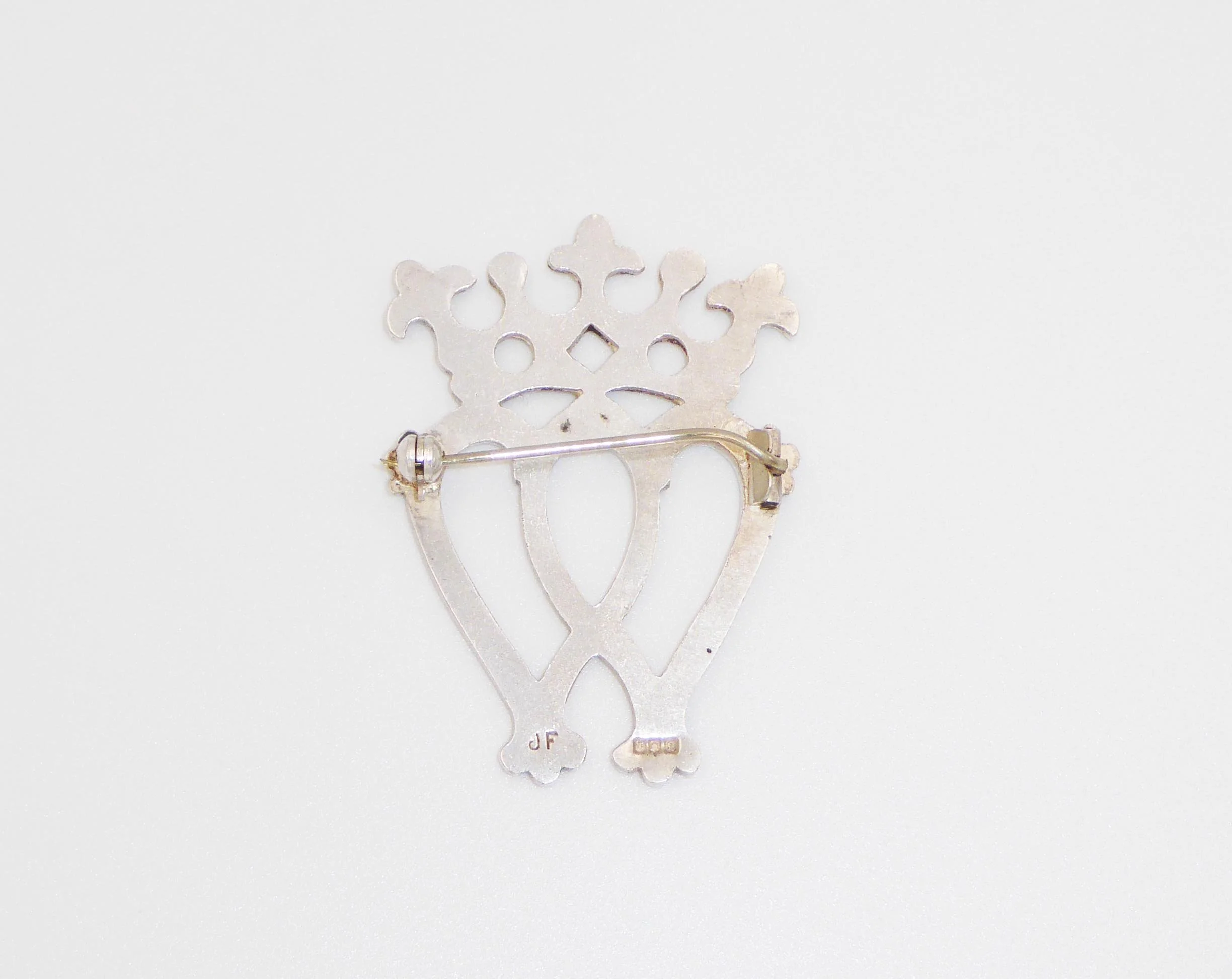 A Scottish silver luckenbooth (heart brooch) by John Fraser, Inverness, hallmarked Edinburgh, 1978 - reverse