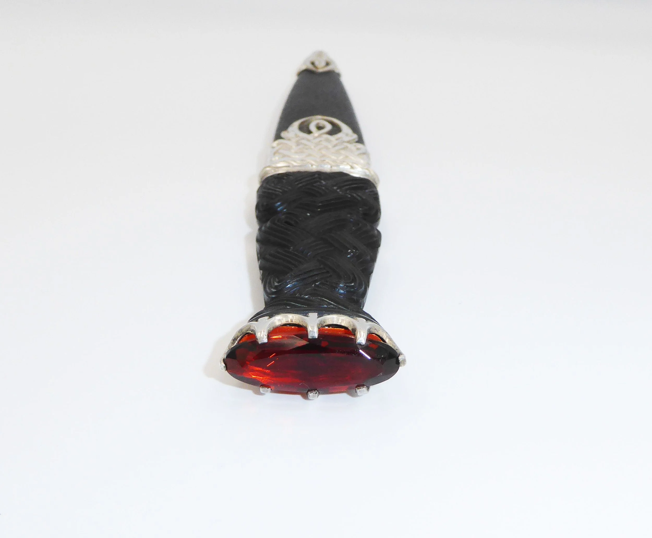 Vintage Scottish silver mounted sgian dubh by Thomas K. Ebbutt, Edinburgh, 1960 - hilt