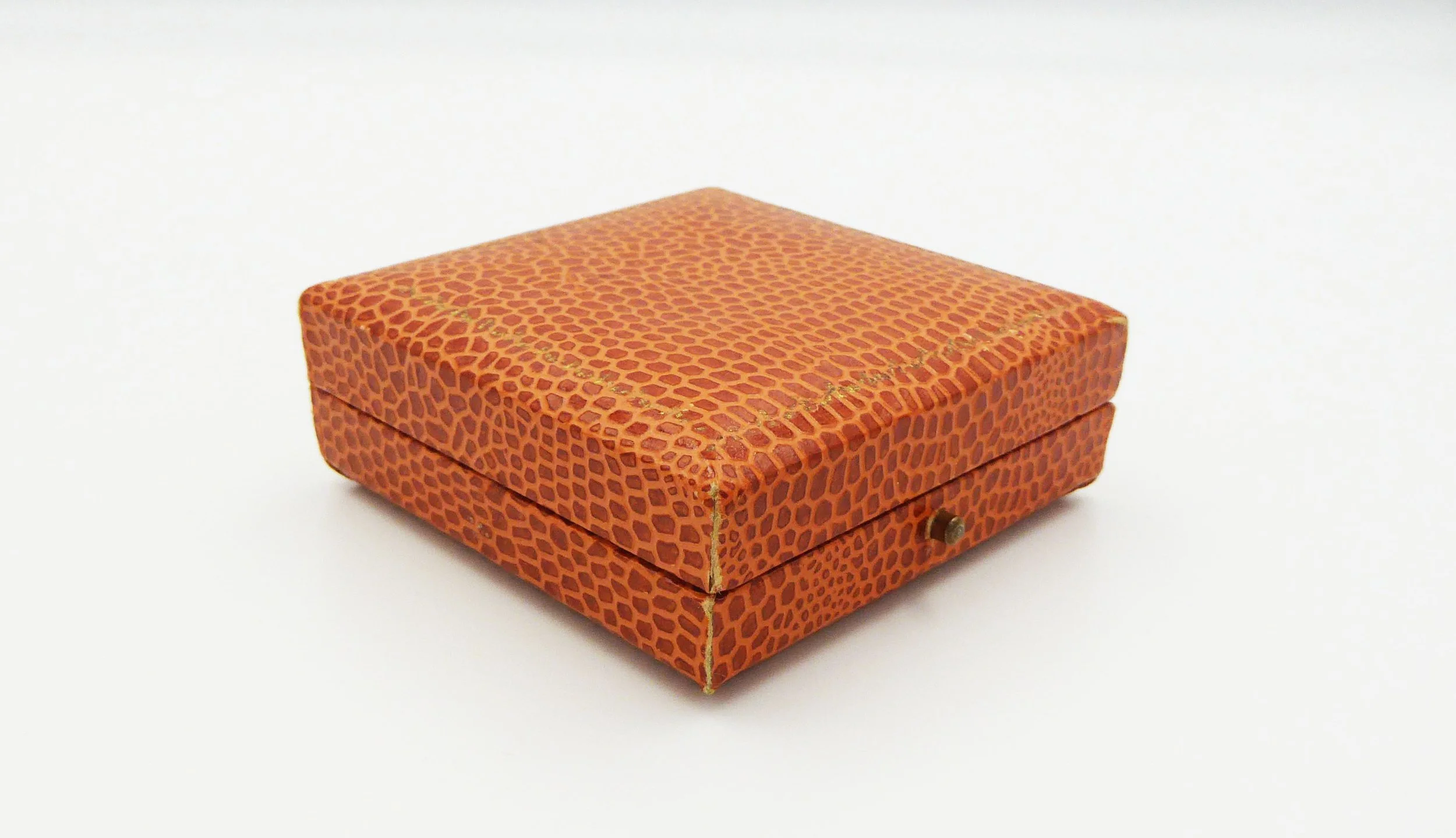 Vintage Luckenbooth by Hamish Dawson-Bowman, East Kilbride & Strathaven - box