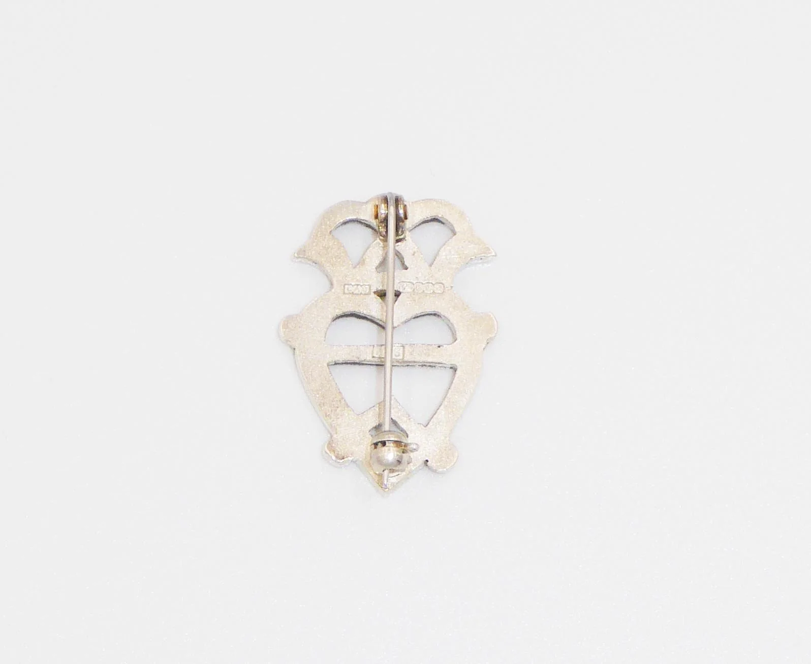 A Scottish silver luckenbooth (heart brooch) by Colin Campbell, Inverness, hallmarked Edinburgh, 2000 - reverse