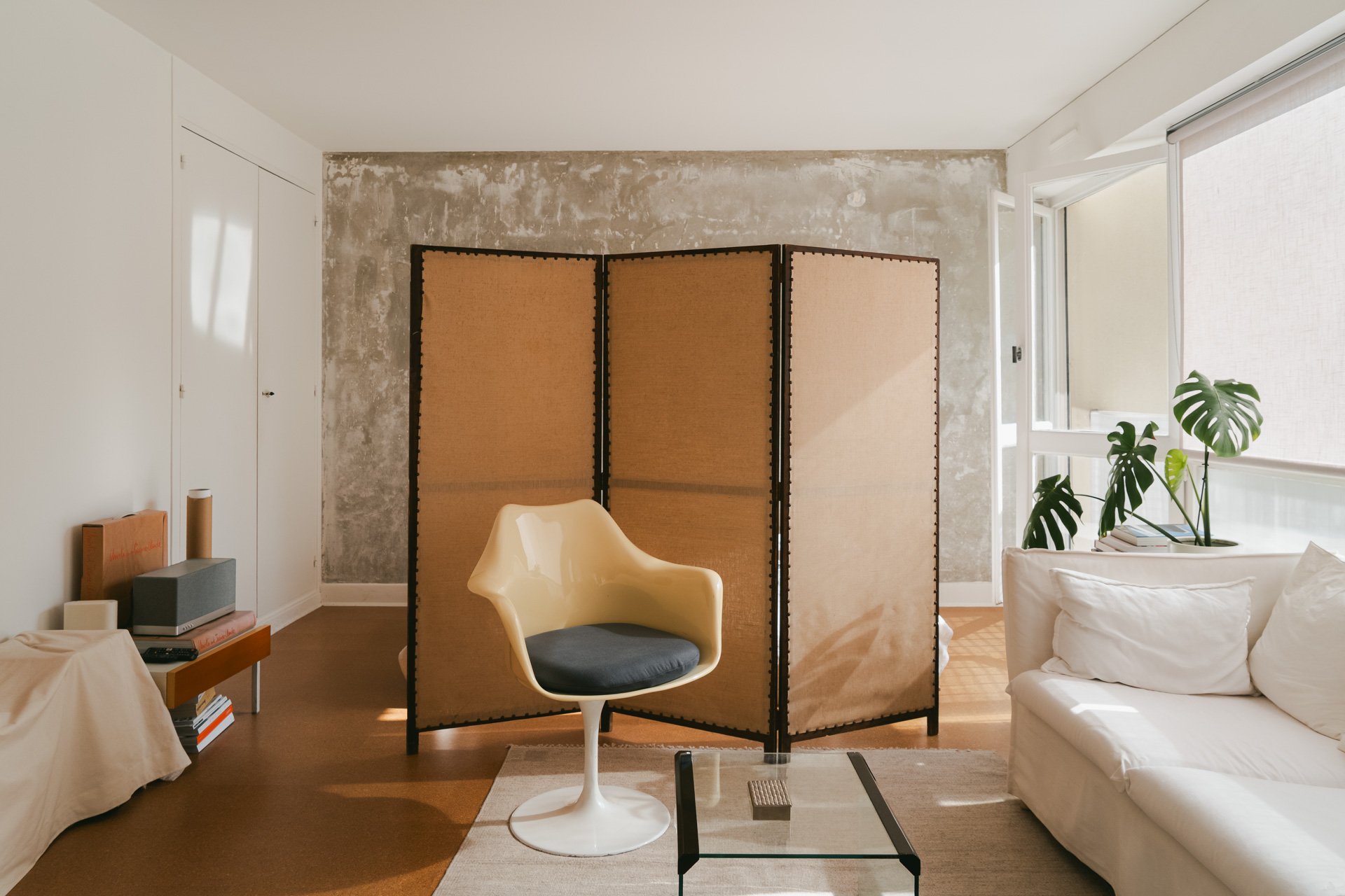 Paris 20e · Un studio rénové, esprit loft