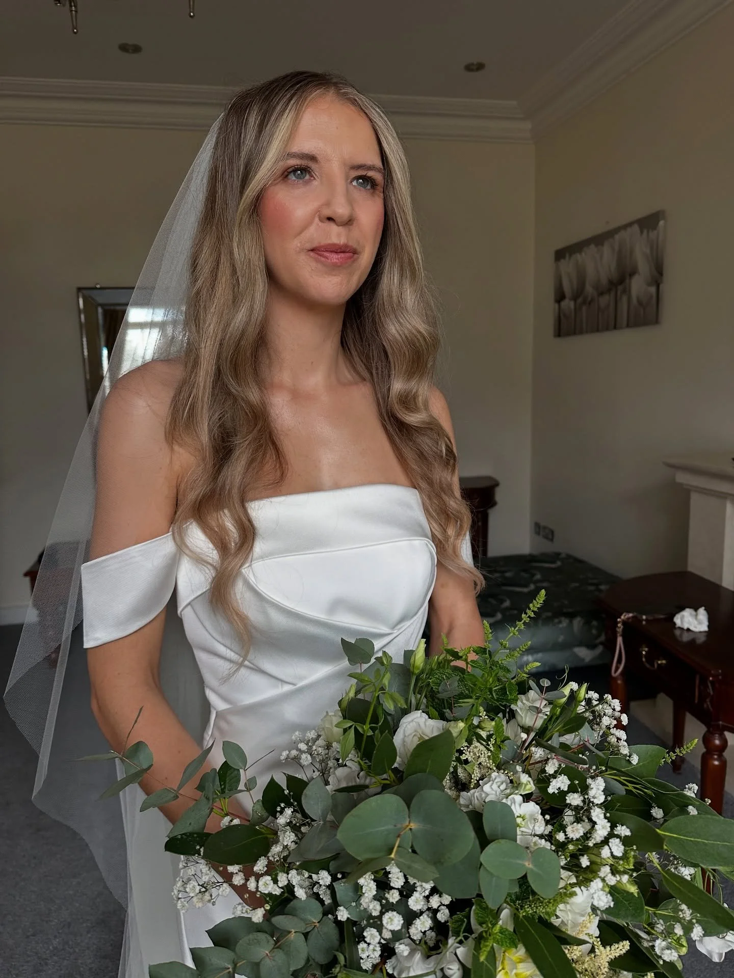 🤍 RADIANT REBECCA 🤍

What a beautiful bride Rebecca was. We had such a lovely morning in @moyvalley_hotel_golf with her nearest and dearest. Loved being part of this special wedding. 

Rebecca wanted a gorgeous polished, glowy and elevated makeup l