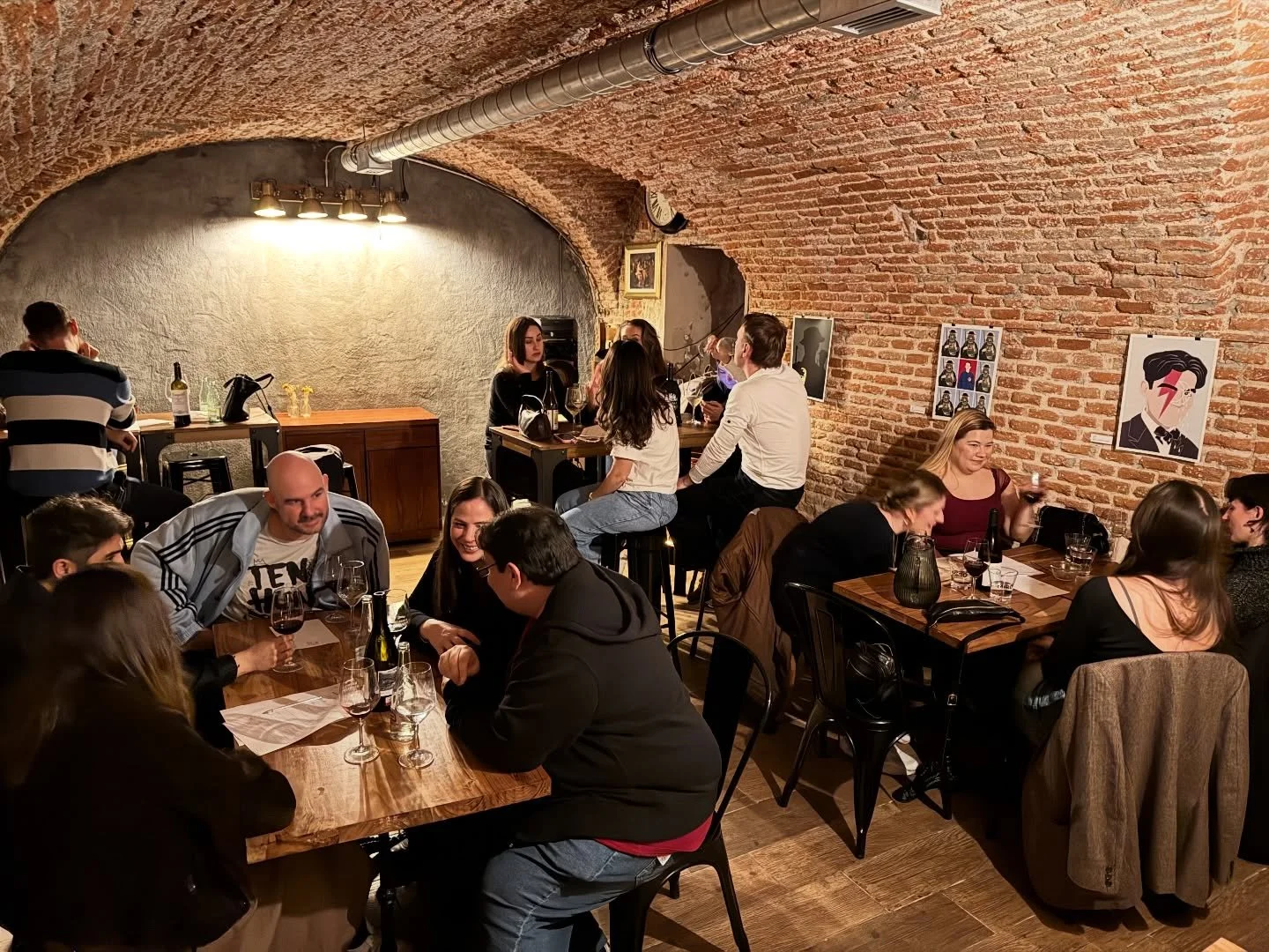 Another great Pub Quiz last night! As always, we carry out the quiz on the &lsquo;middle&rsquo; Friday every month. All you need is a team of 2-5 to play and then just drink and eat what you like! // &iexcl;Otro gran Pub Quiz anoche! Como siempre, re