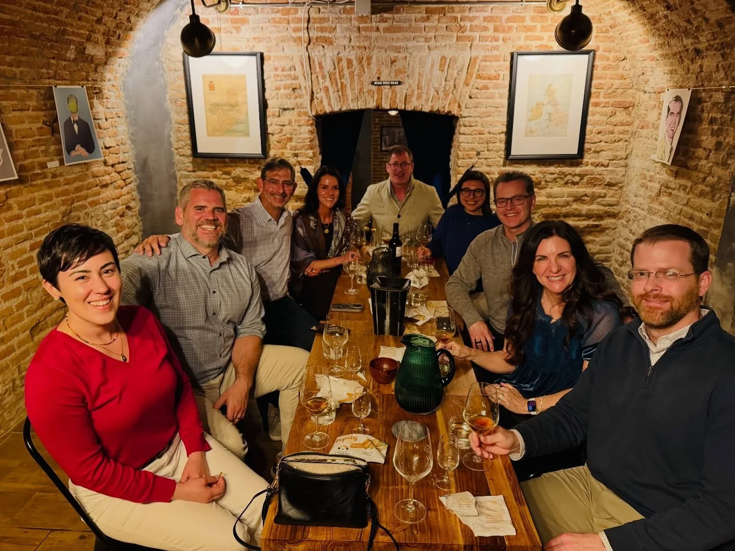 As well as our daily tastings we can also arrange private events. Here we have a wonderful bunch enjoying a Sherry tasting! All you need to do is get in touch! //Adem&aacute;s de nuestras catas diarias, tambi&eacute;n podemos organizar eventos privad