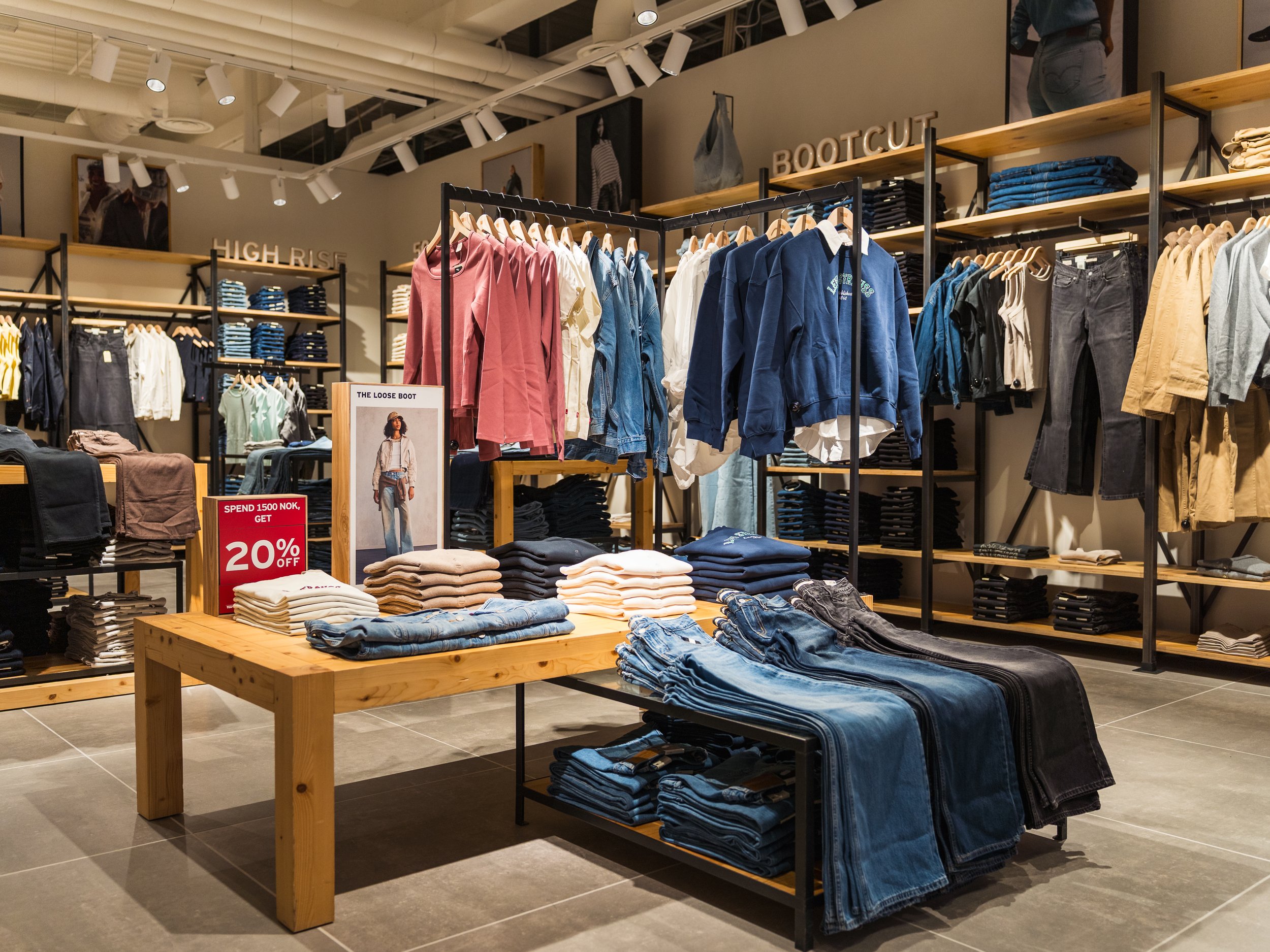 26.02.26-åpning-levis-store-15.jpg