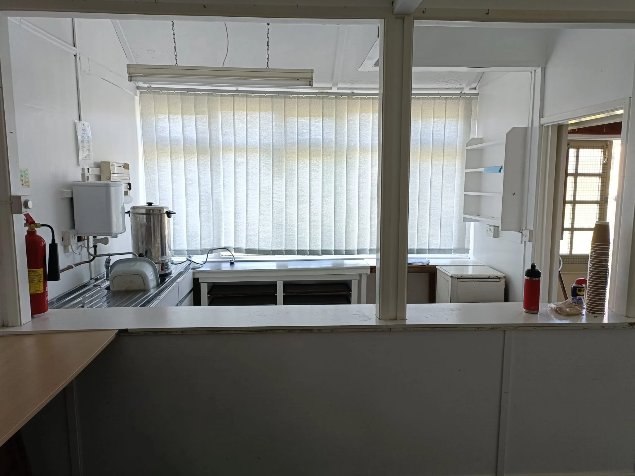 Kitchen 2.jpeg