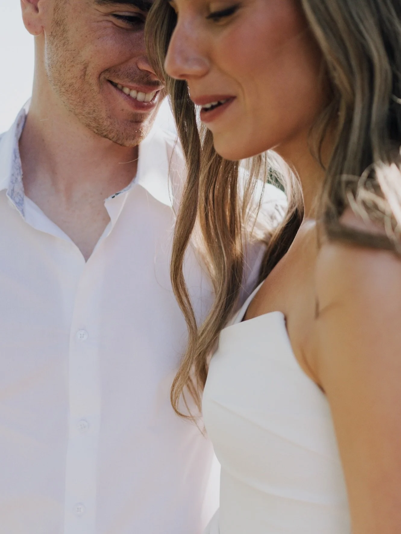 15 years in photojournalism taught me that the best moments aren&rsquo;t directed they&rsquo;re discovered. Whether it&rsquo;s a black-tie exchange of vows or a high-stakes keynote, my goal is the same: total discretion and technical precision. No in