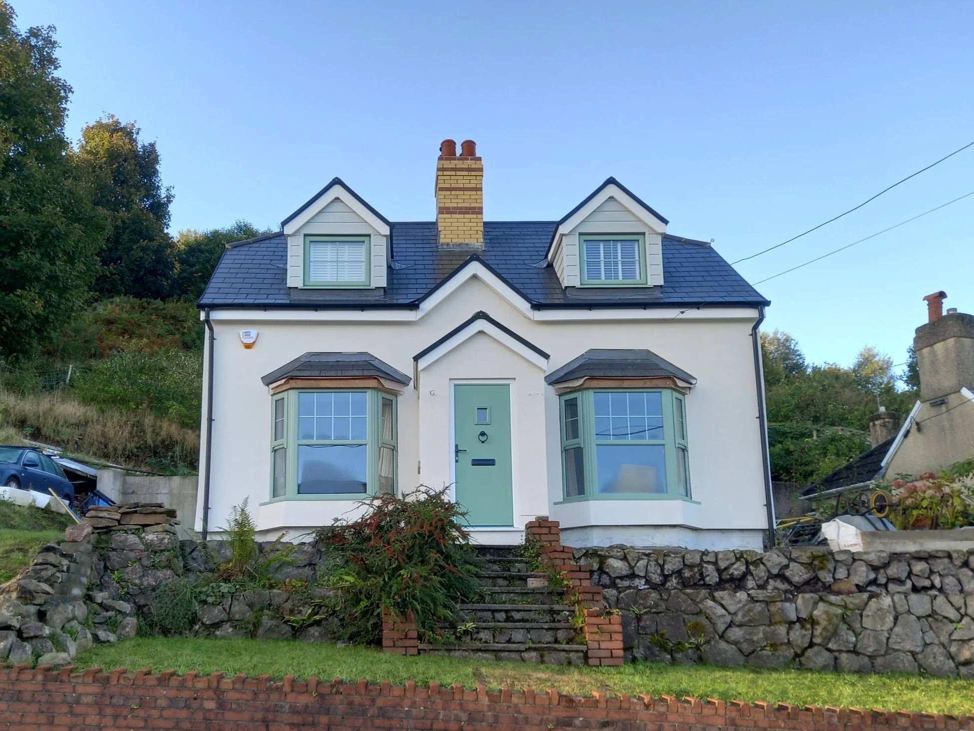 Avalon Architecture | Pensaerniaeth Afallon — Bungalow renovation and extension in Gower. Worked on by HF while working at Air Architecture.
