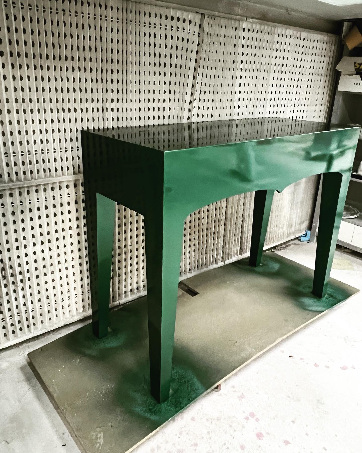 A refurbished table for Harrods. From satin pink to gloss green #refurbished #recycle #interiordesign #spraying #redcreatesltd #aps_sprayers #harrods