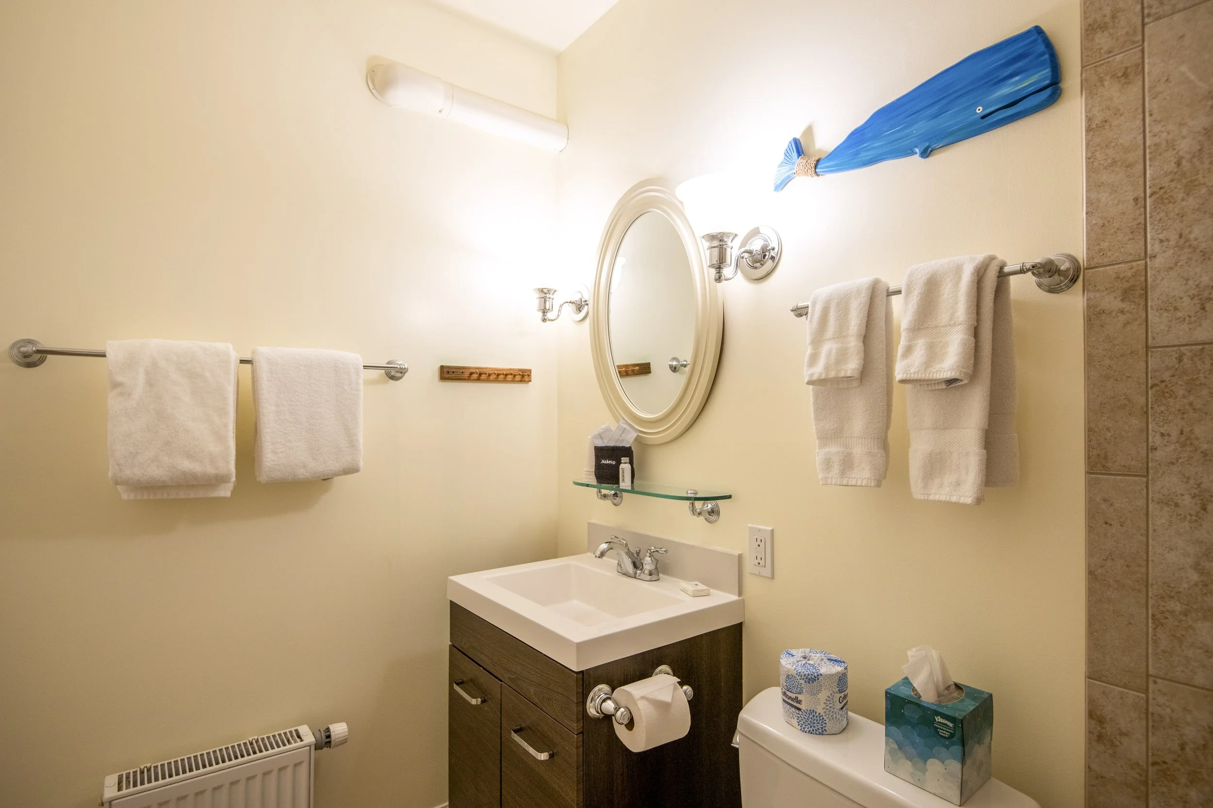 primrose inn bathroom room 15.2.jpg