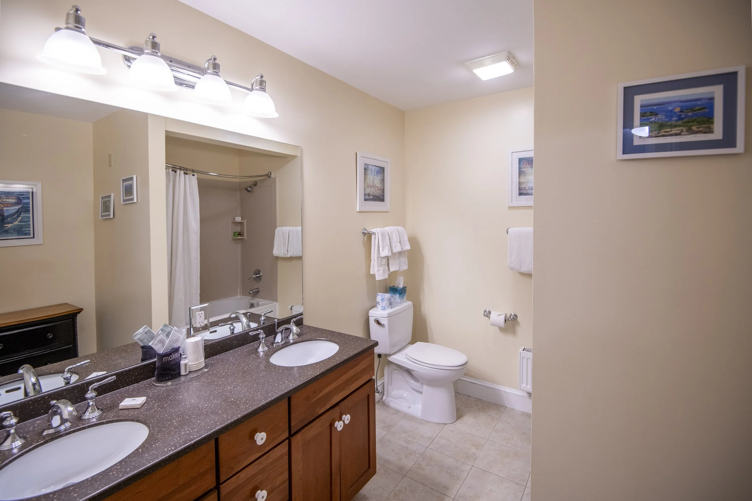 primrose inn bathroom room 12.2.jpg