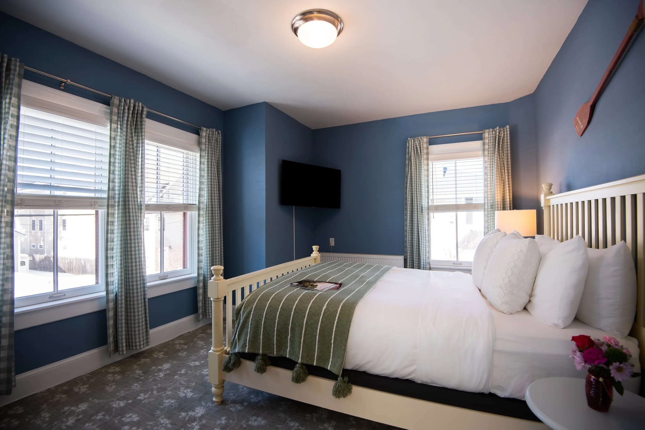 Primrose Inn Room 15.3.jpg