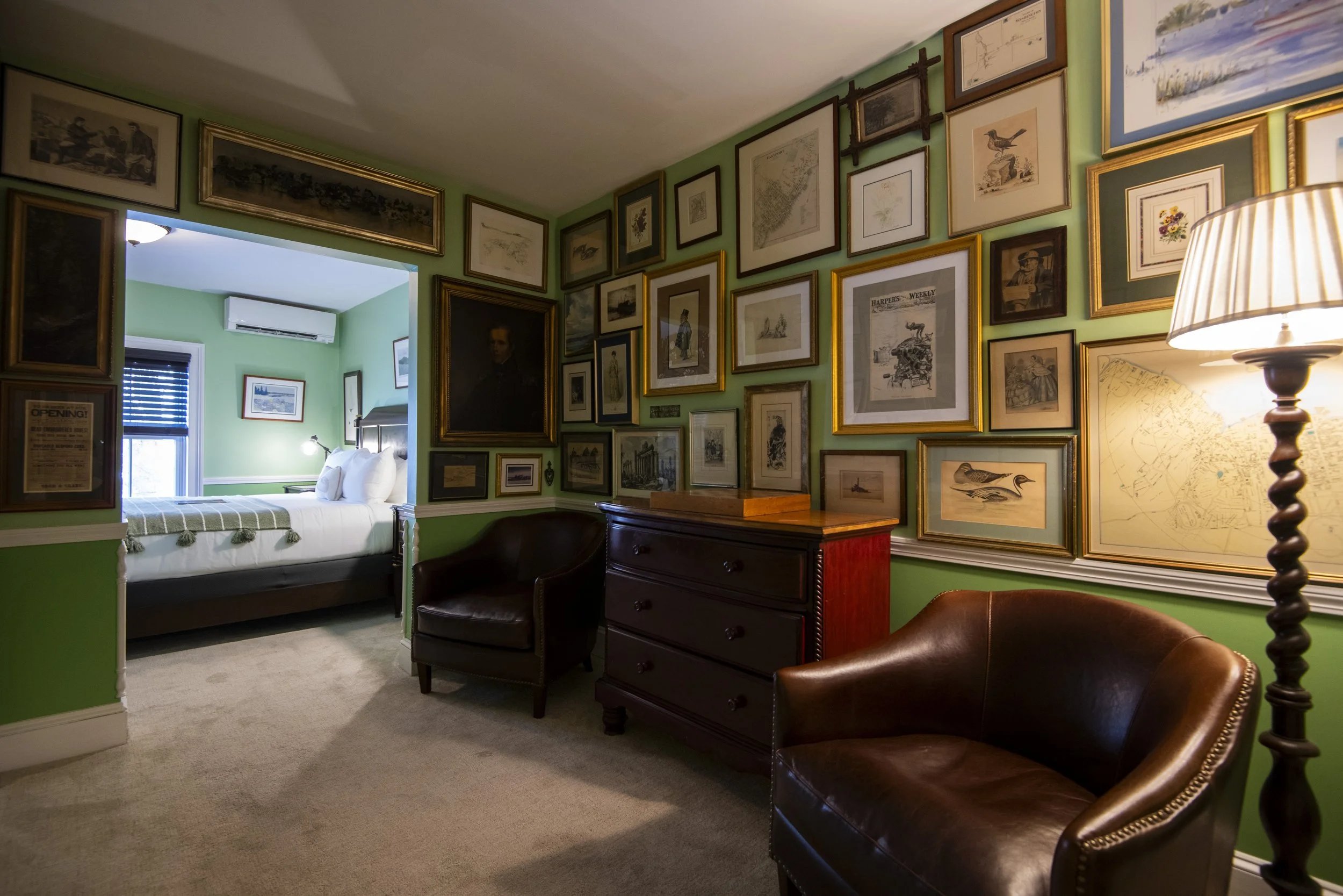 Primrose Inn Room 10.9.jpg