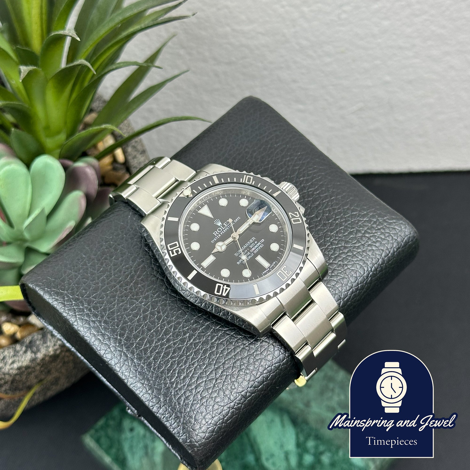 Rolex Submariner 40 - Black Dial w/ Oyster Bracelet