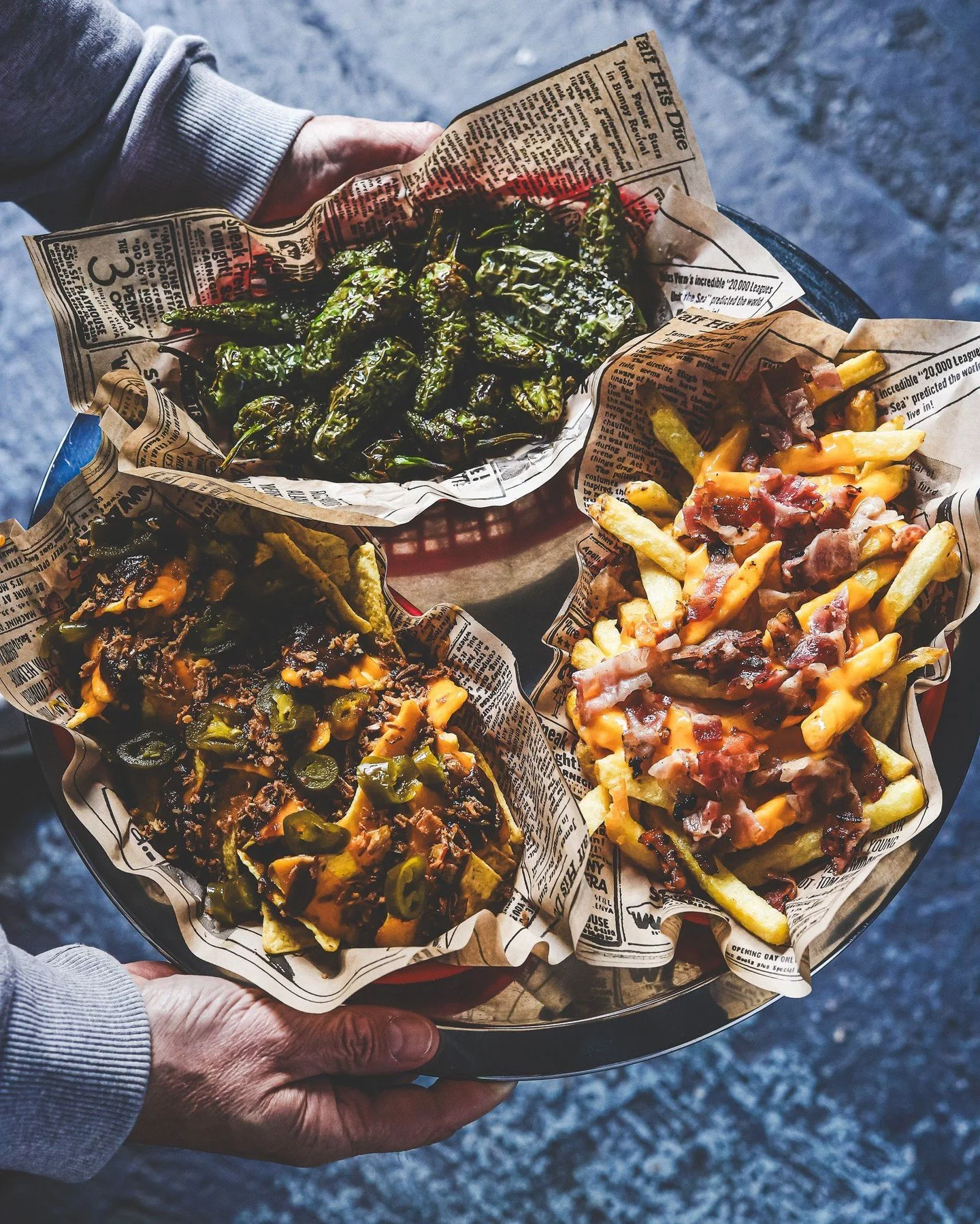 Une envie de partager un moment pour TAPEAR nos SNACKS et TAPAS ☀️

Les pimentos de padr&oacute;n, frites cheddar bacon et les nachos vous attendent avec nos bi&egrave;res pressions ! 

Un petit voyage direction l&rsquo;Espagne 🇪🇸

🔥 Bi&egrave;re 