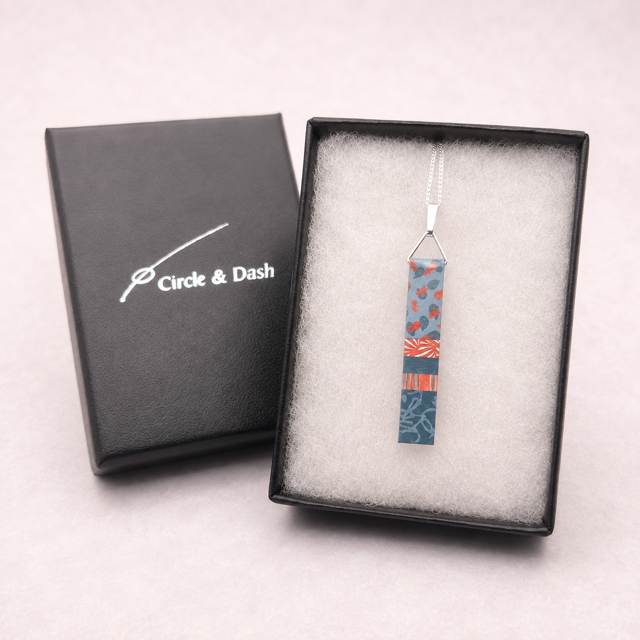 long-slim-pendant-blue-coral (3).png