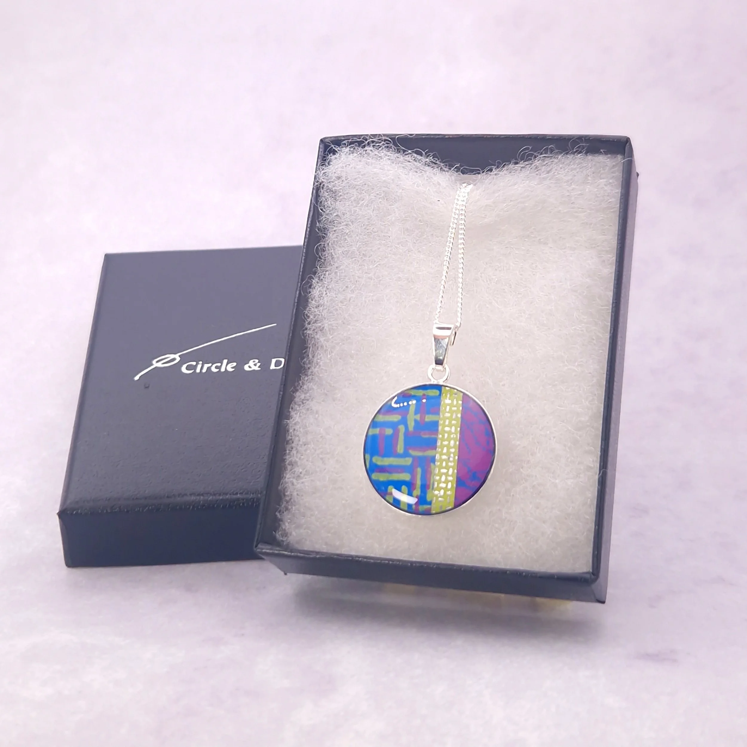 circle-pendant-blue-violet (2).jpg