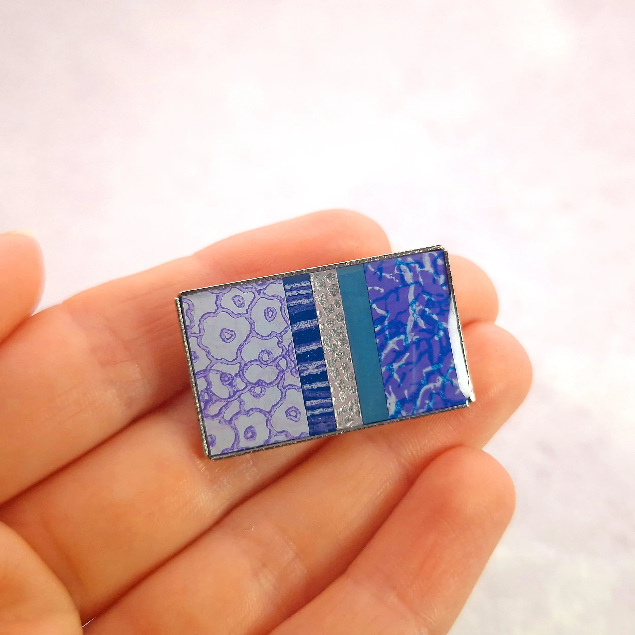 brooch-lilac-lagoon (3).jpg