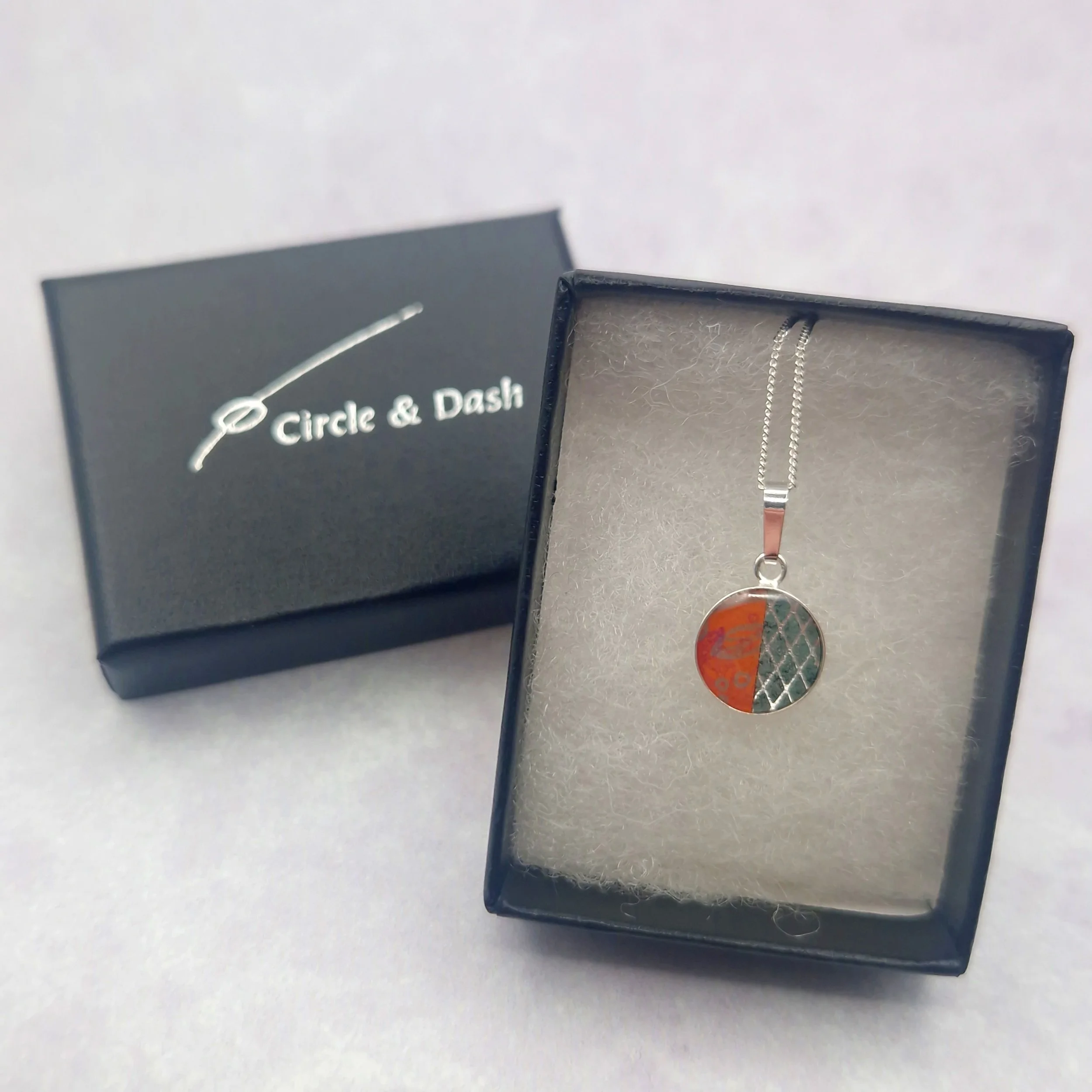 dot-pendant-autumn-orange-2.jpg