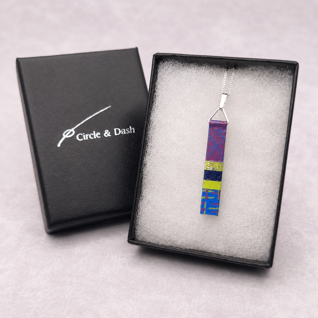 long-slim-pendant-blue-violet (1).png
