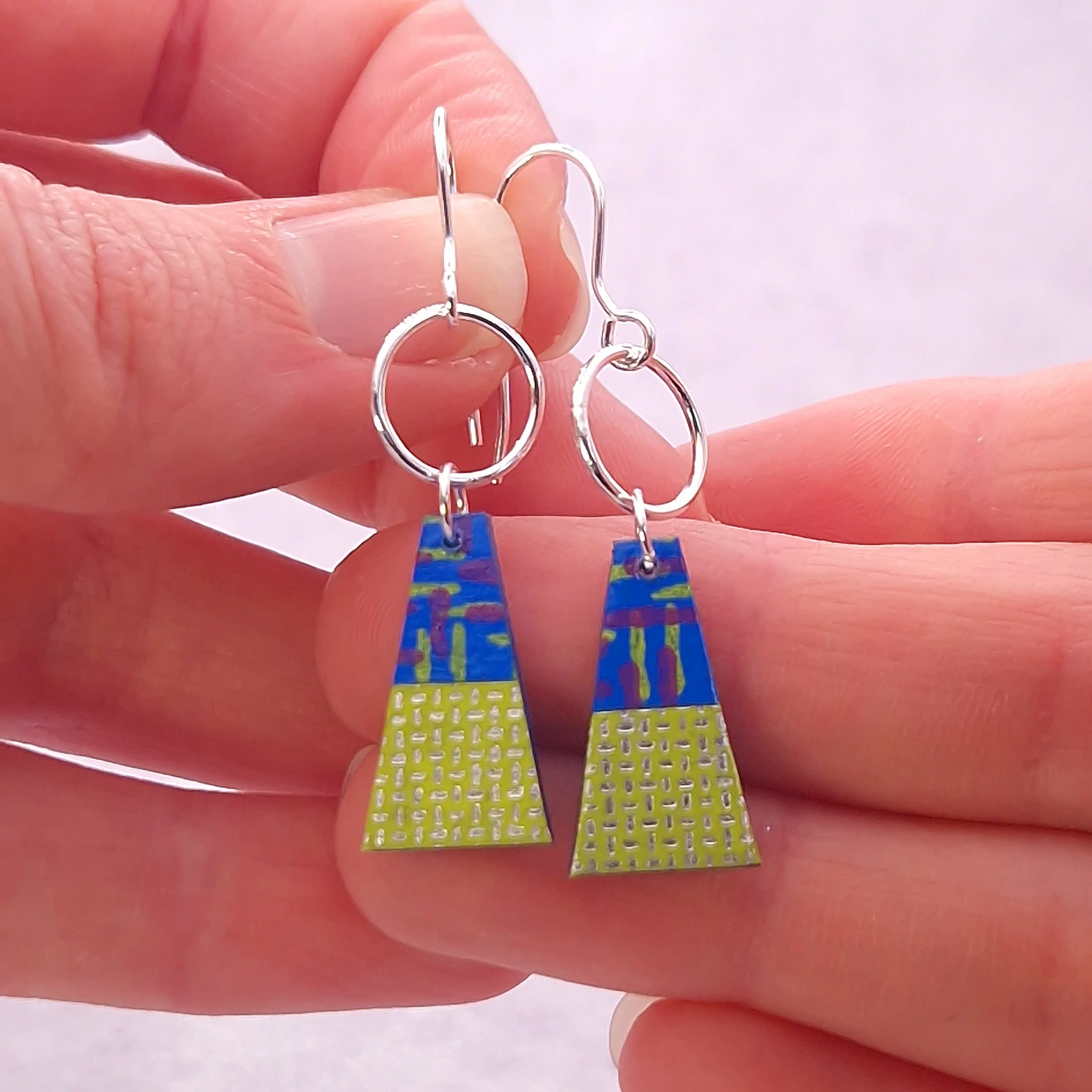 trapeze-earrings-blue-violet (3).jpg