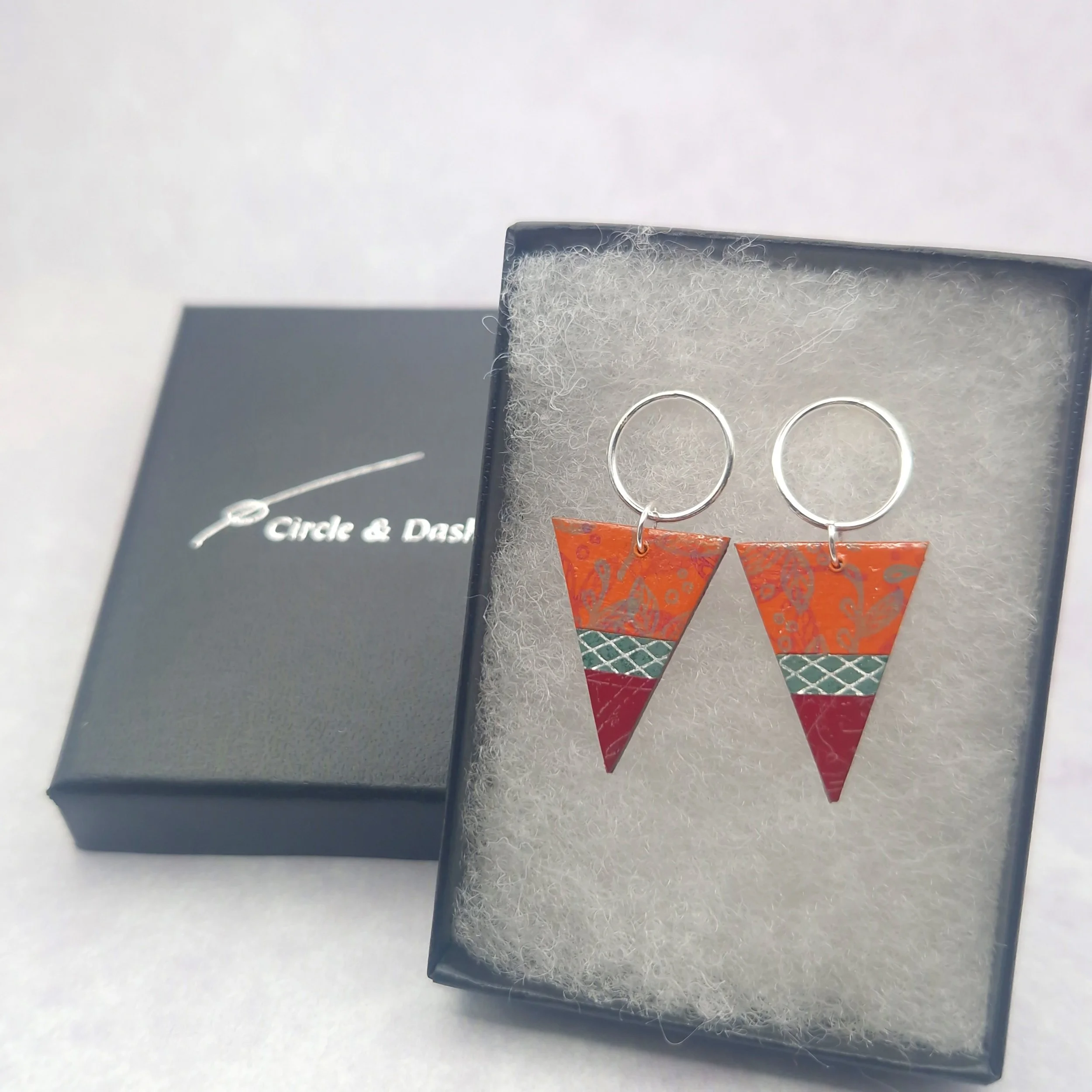 triangle-stud-autumn-orange-2.jpg
