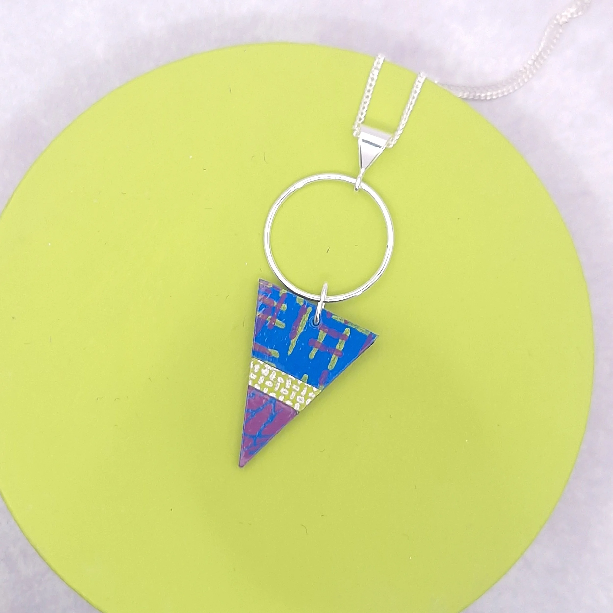 triangle-pendant-blue-violet (3).jpg