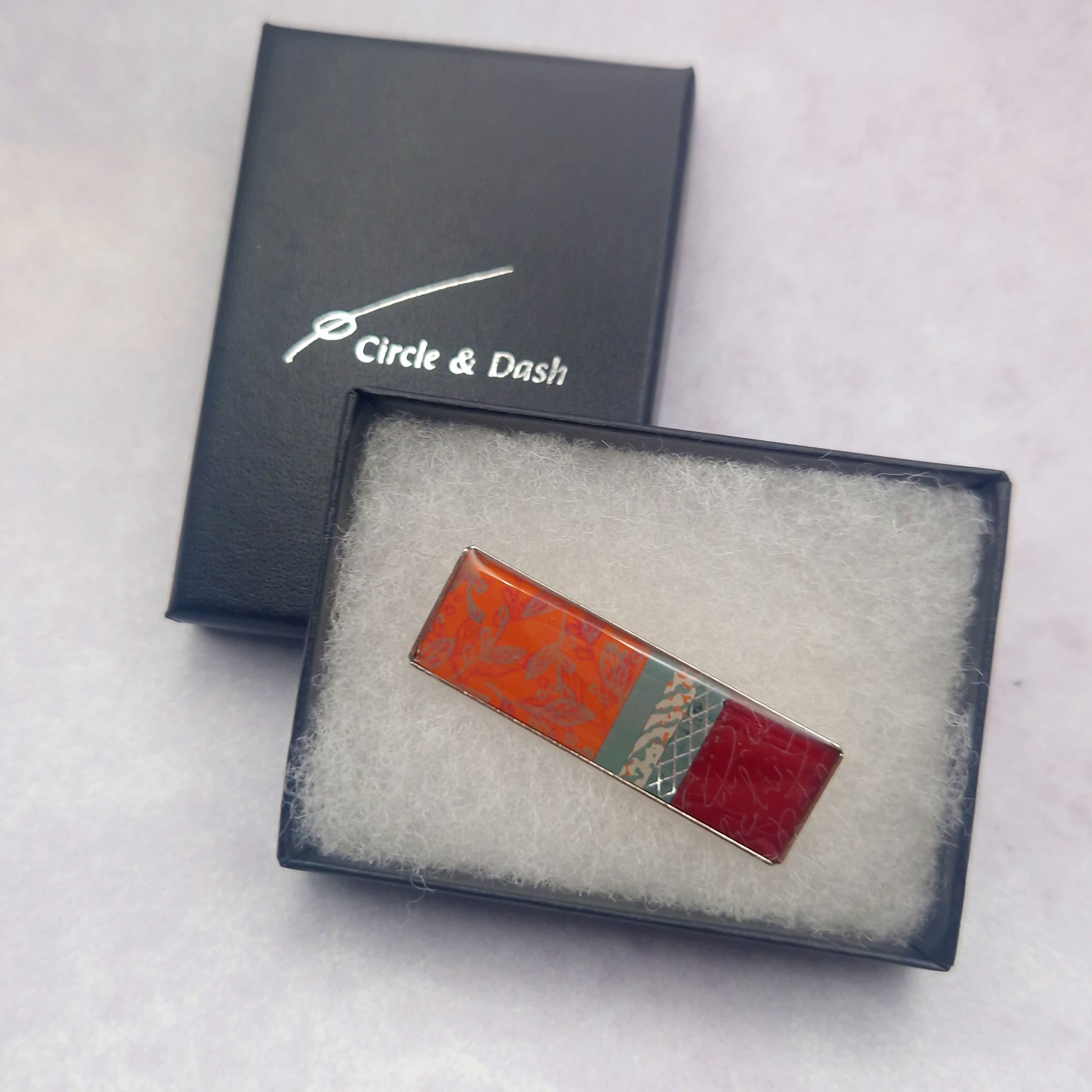 long-brooch-autumn-orange-2.jpg