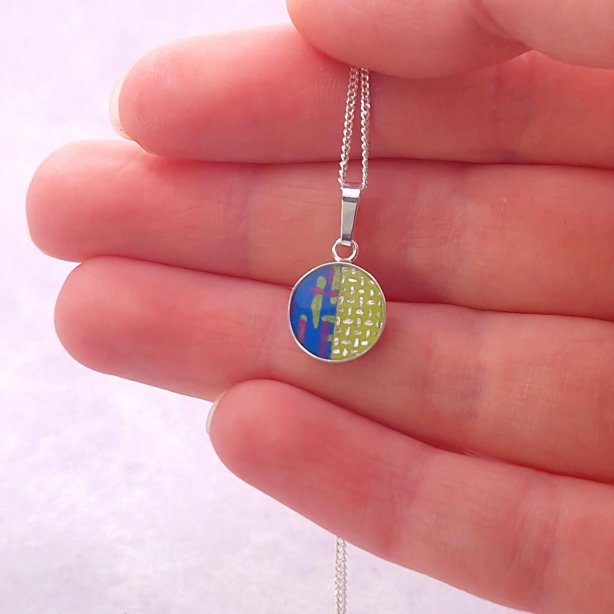 dot-pendant-blue-violet (3).jpg