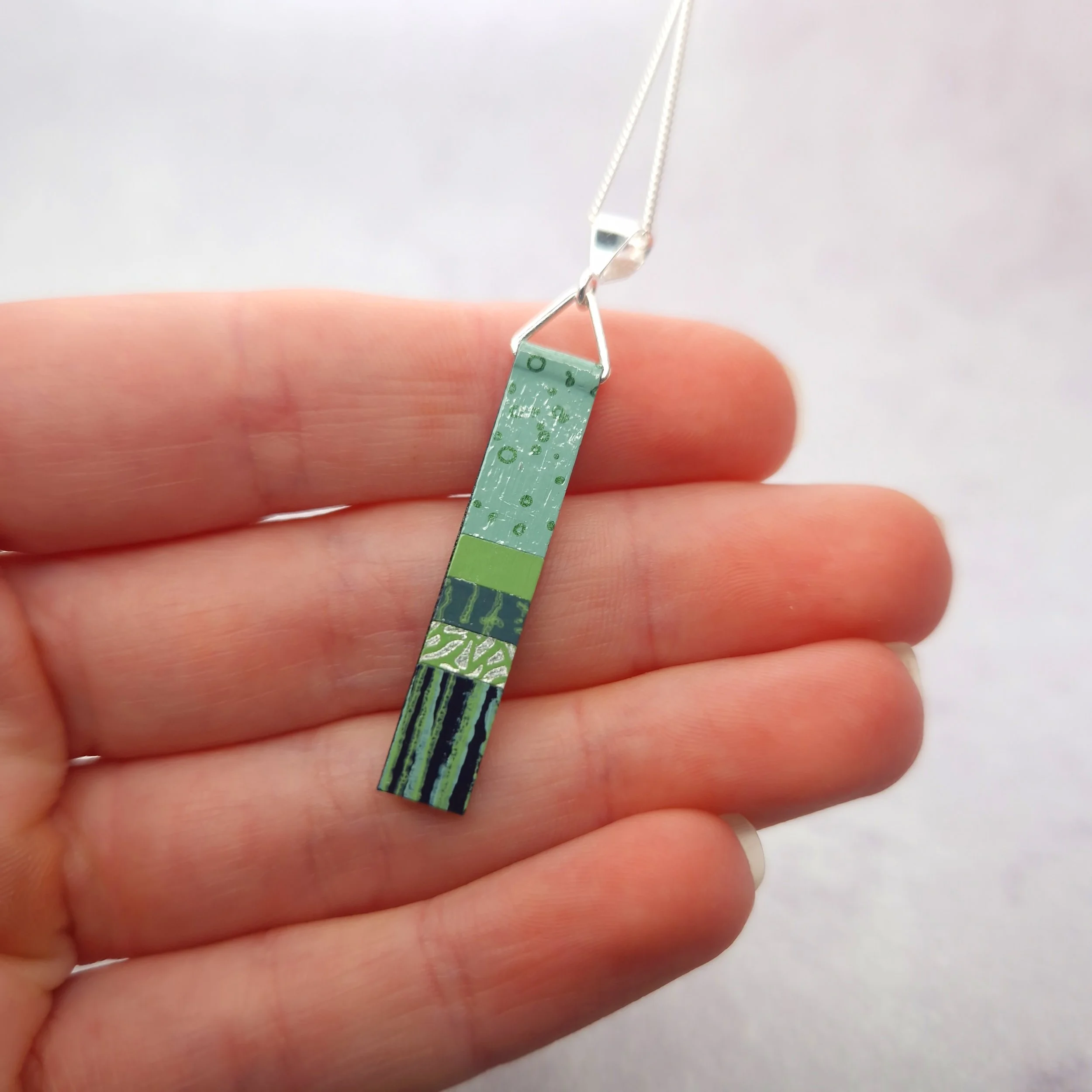 long-slim-pendant-sea-green (3).jpg