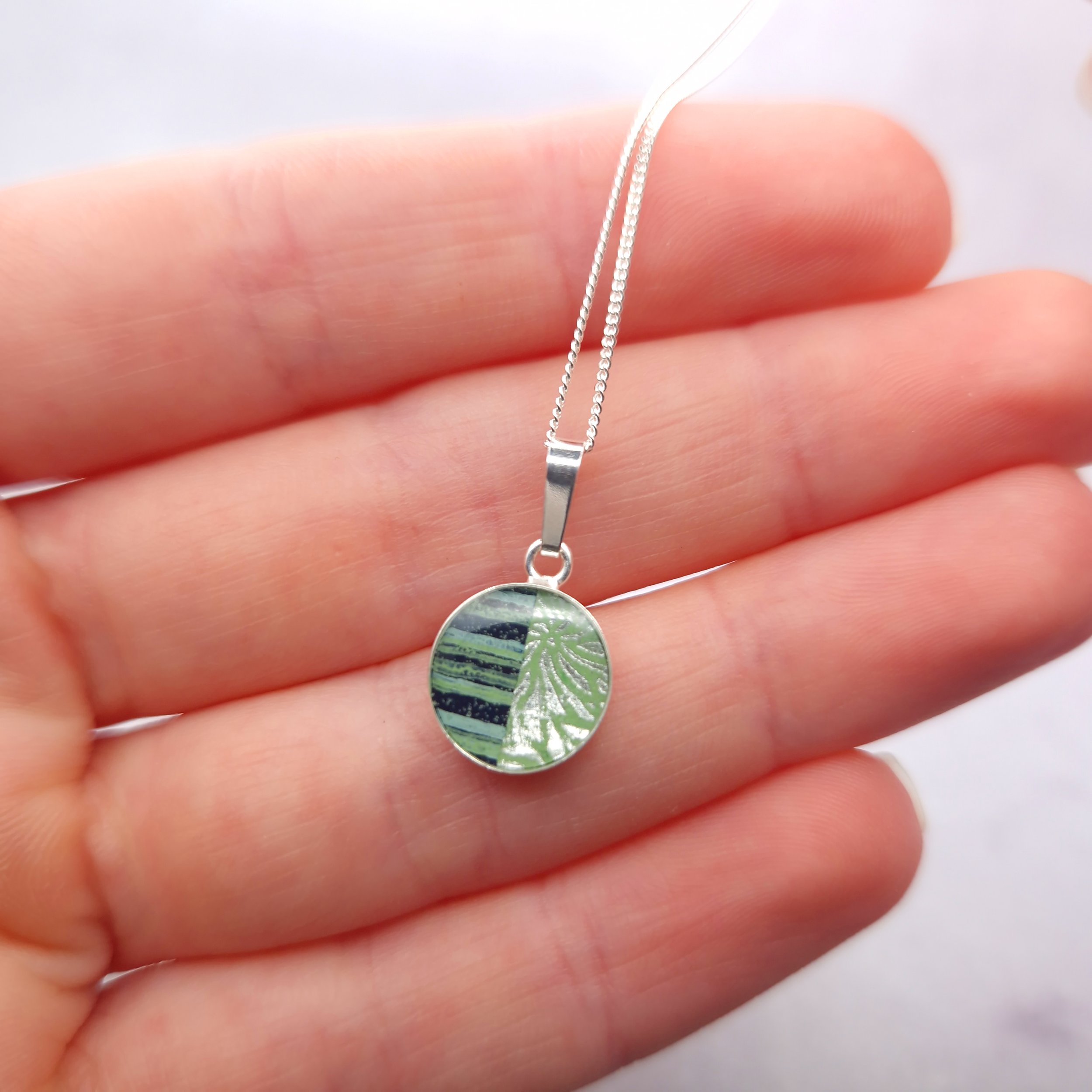dot-pendant-sea-green (3).jpg
