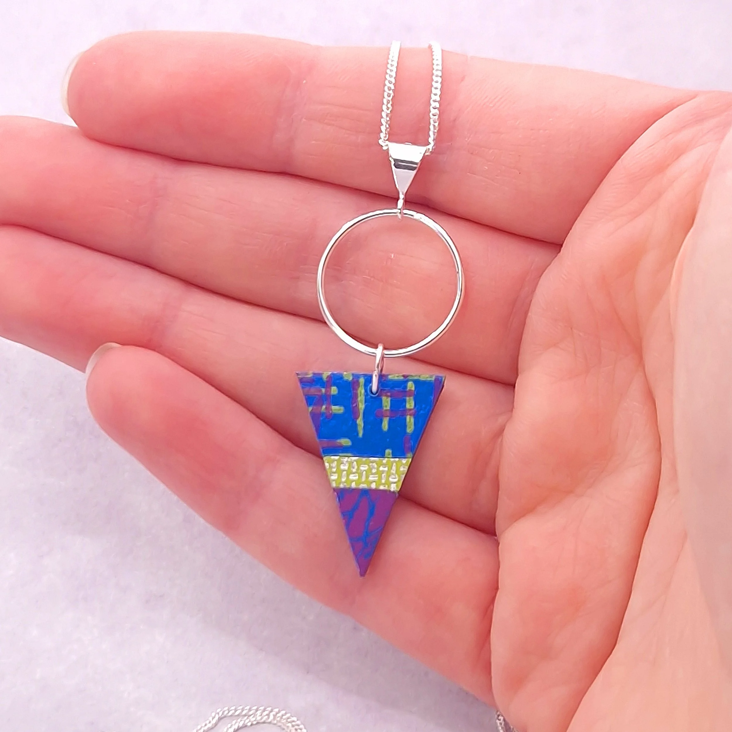 triangle-pendant-blue-violet (6).jpg