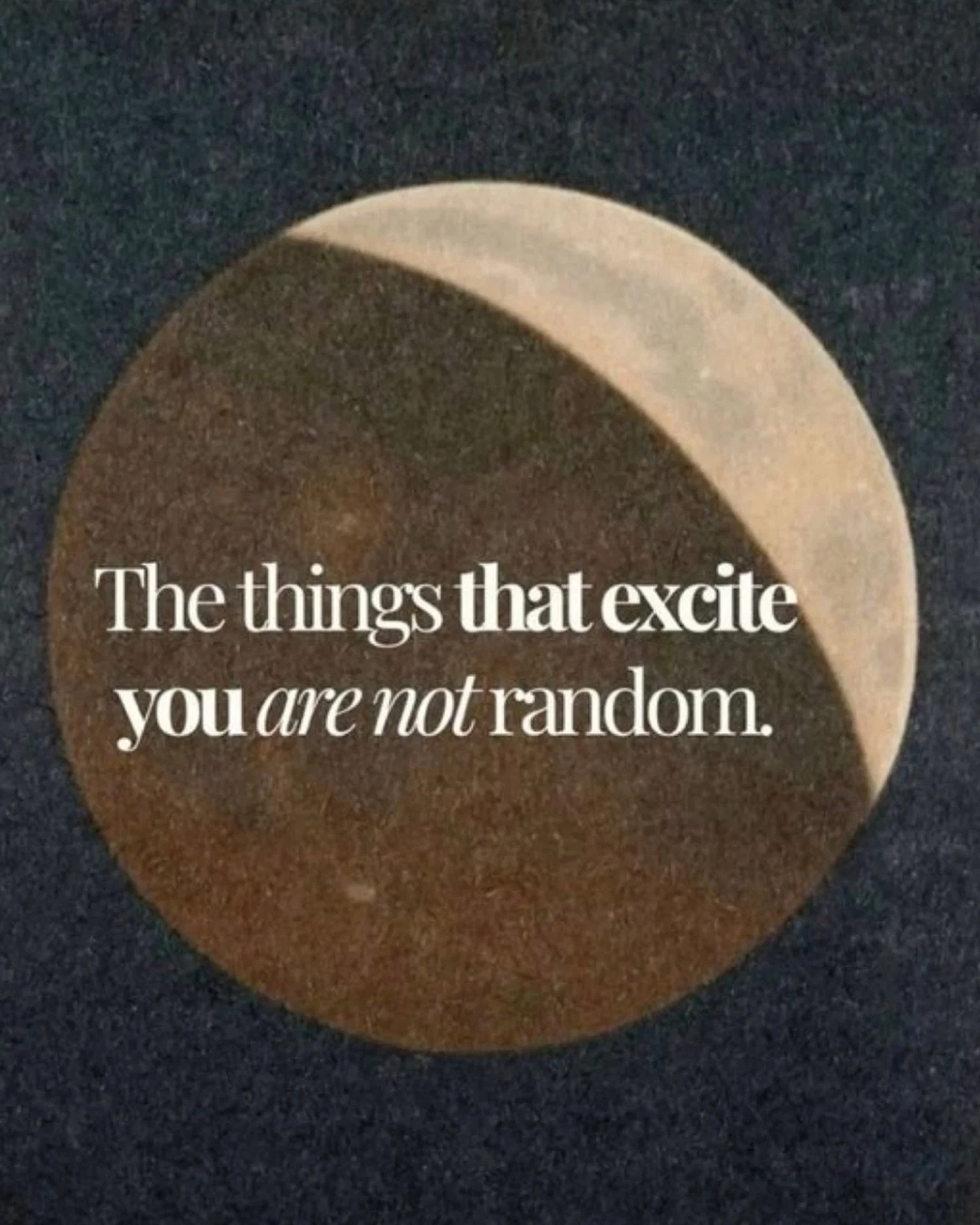 𝗔𝗰𝗵𝘁𝗲𝗿𝗹𝗼𝗽𝗲𝗻 𝗯𝗲𝘀𝘁𝗮𝗮𝘁 𝗮𝗹𝗹𝗲𝗲𝗻 𝗼𝗽 𝘀𝗰𝗵𝗼𝗼𝗹

Vandaag hield ik de kinderen thuis. Ik streef naar een vierdaagse schoolweek en mijn droom is nog steeds om ze helemaal uit school te halen. Het blijft opkomen. Ik weet ook dat ik 