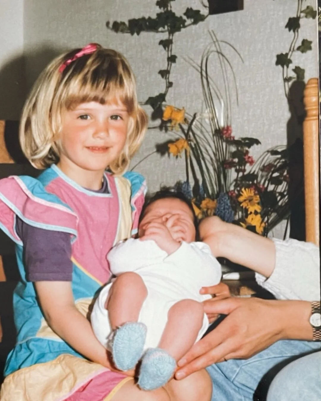 Wat mijn grootste droom is?

Iets waarvan ik altijd heb geloofd dat het mogelijk moet zijn: het werk doen dat ik het allerliefste doe &eacute;n daar mijn inkomen mee verdienen.

Heel &lsquo;simpel&rsquo;, maar hier komen was een lange reis. Alles wat