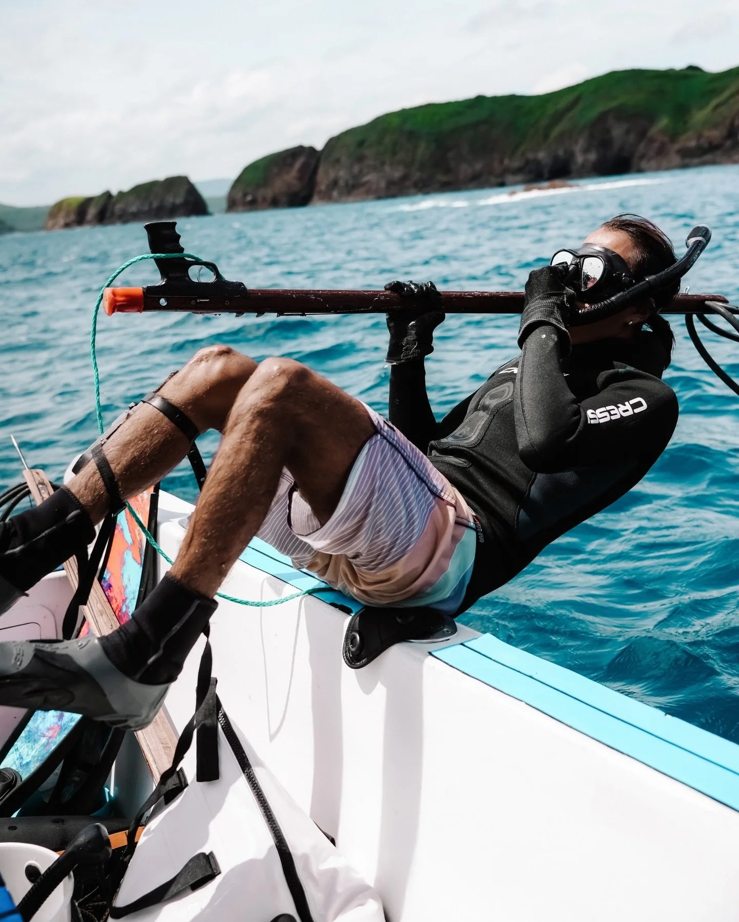 Reef Spearfishing Charter.⁠
⁠
From shallow volcanic rock formations to deeper reef lines, this inshore charter is where technique meets opportunity.⁠
⁠
Ideal for beginners building confidence and seasoned spearos looking for clean shots, every drop i