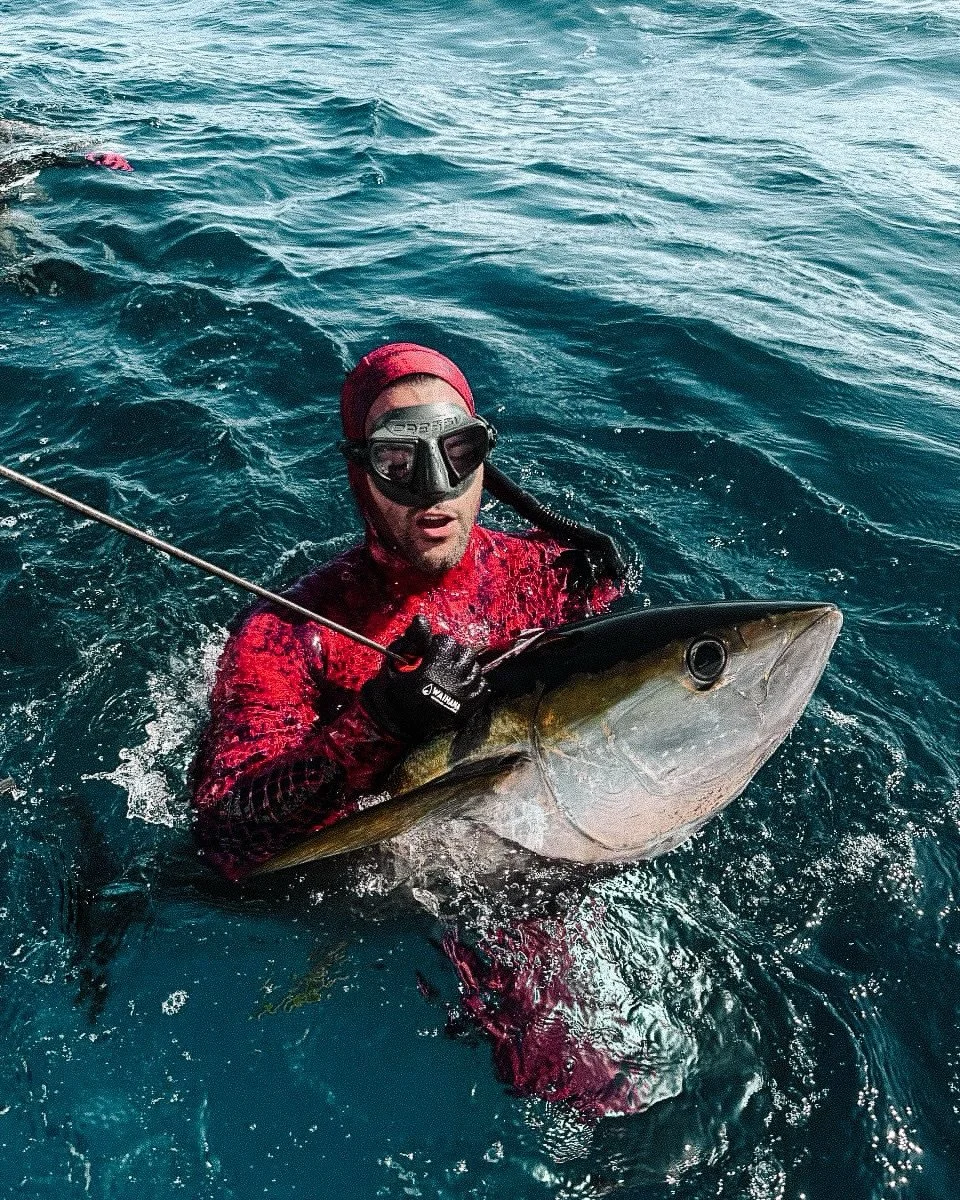 Blue water isn&rsquo;t an extension of reef diving.⁠
⁠
It&rsquo;s a different environment entirely.⁠
⁠
A full offshore day means more time on the water, longer drifts, and positioning for pelagic species that don&rsquo;t stay in one place.⁠
⁠
You&rsq