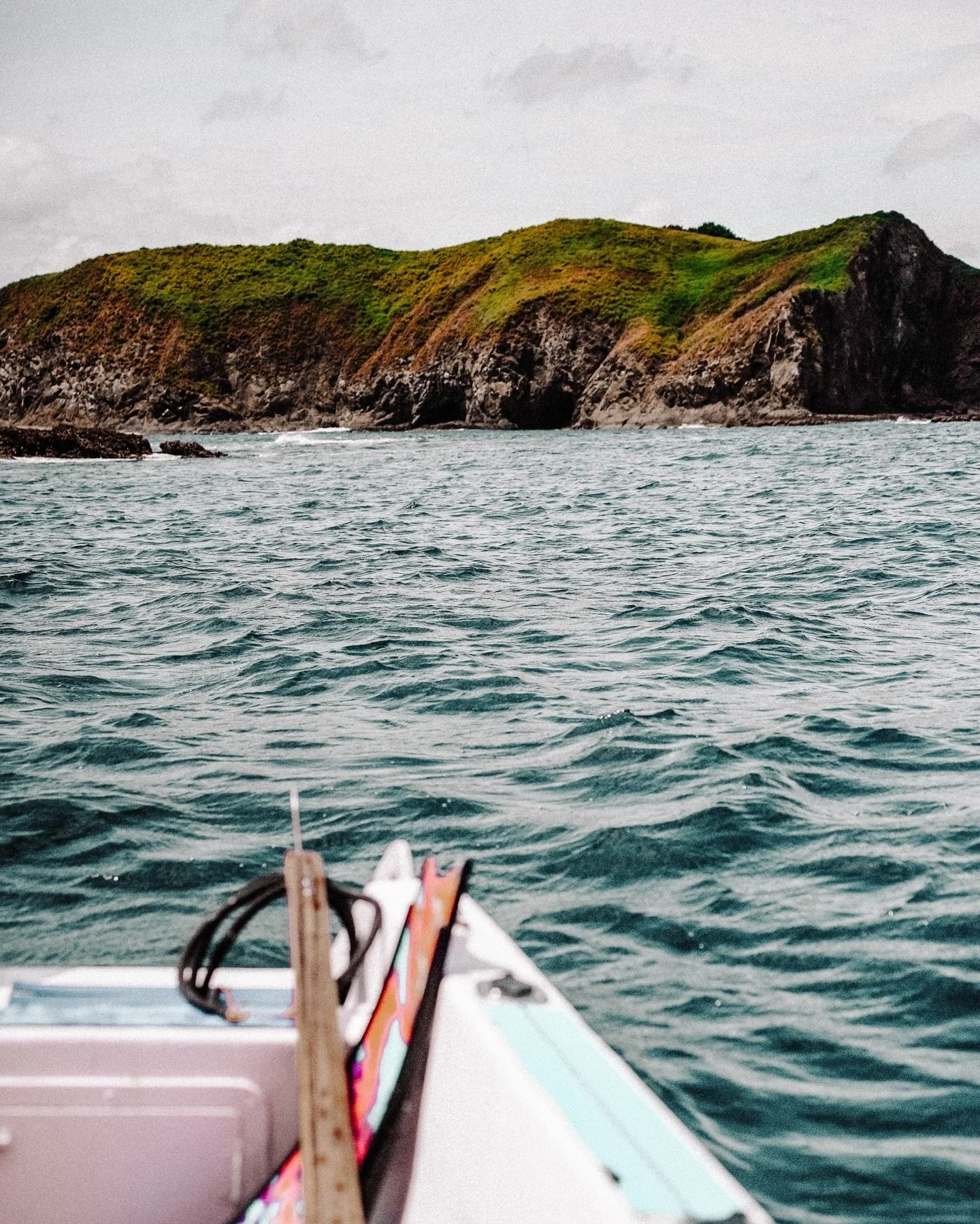 Open tours aren&rsquo;t about ideal conditions. They&rsquo;re about learning to work with the ones you get.⁠
⁠
Before each drop, we review depth ranges, current direction, entry points, and target species. Once in the water, it&rsquo;s about spacing,