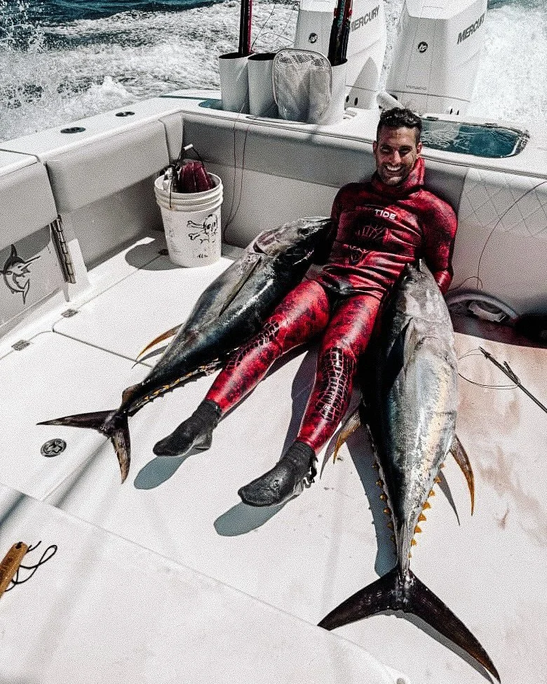 Blue water is a different kind of diving.⁠
⁠
No reef.⁠
No fixed reference.⁠
Just open water, movement, and timing.⁠
⁠
Every drop depends on awareness, reading the conditions, staying patient, and being ready for the moment when it happens.⁠
⁠
We work