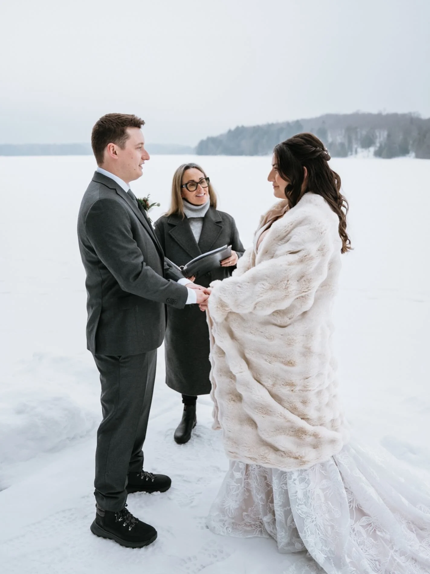 Unpopular opinion lately, but winter is beautiful! If it&rsquo;s the season when you feel most yourself, and love being surrounded by the calm and quiet energy of nature when it&rsquo;s sleeping - you may want a winter wedding.  Whether it&rsquo;s a 