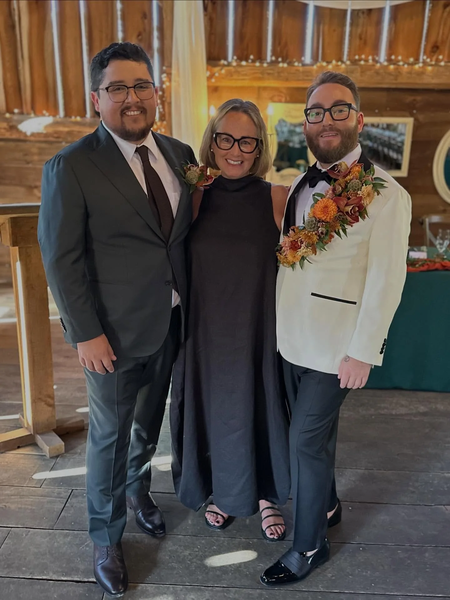 PSA for the floral artistry created for weddings.  LOOK AT THAT LAPEL.  As someone who struggles arranging Costco tulips in a vase; I am continually astounded by the beauty my floral designer friends bring to your day.  Honestly, can&rsquo;t wait to 
