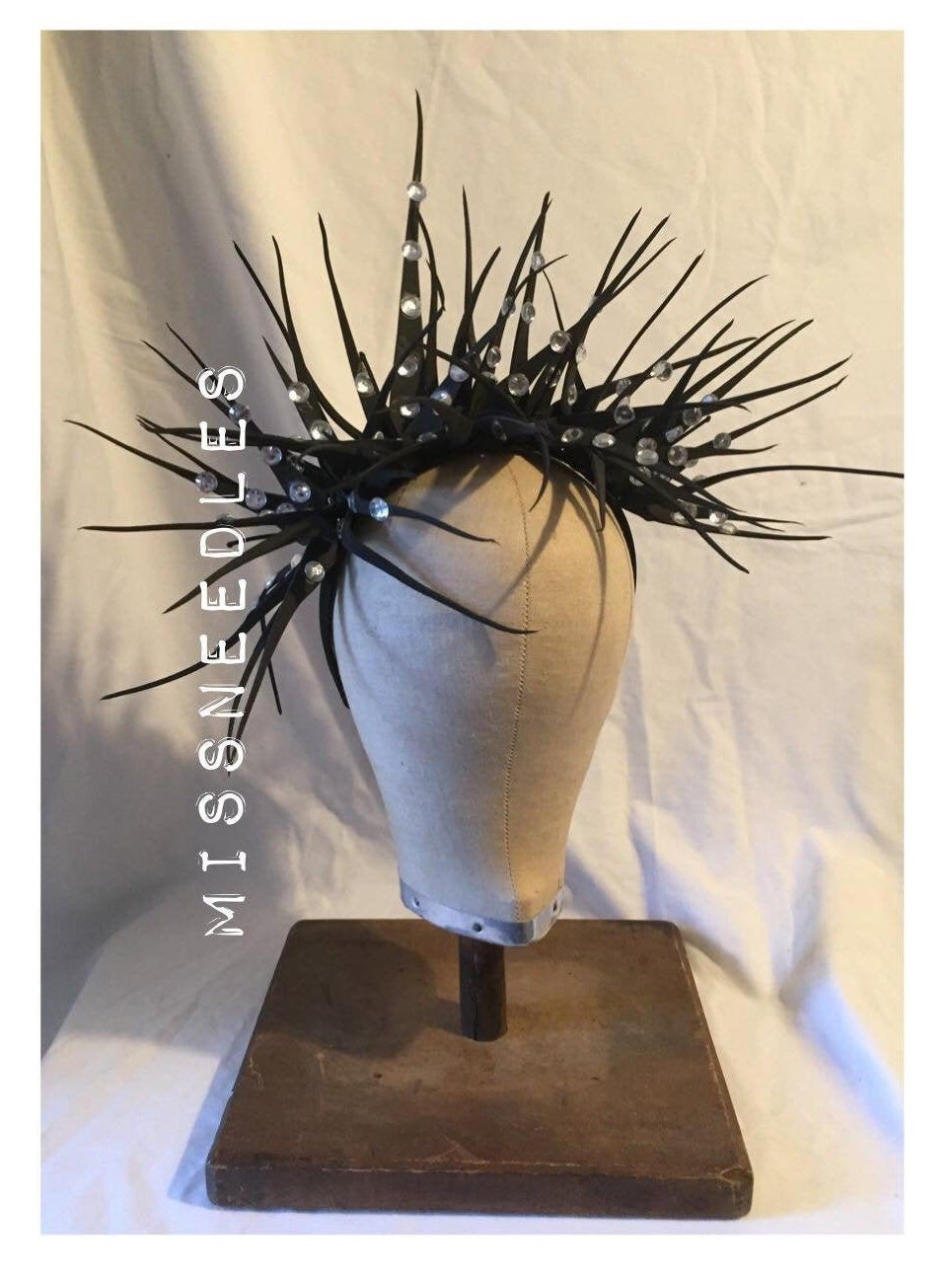 https://i.etsystatic.com/5312476/r/il/ff8b9a/2988540528/il_fullxfull.2988540528_jer9.jpg
