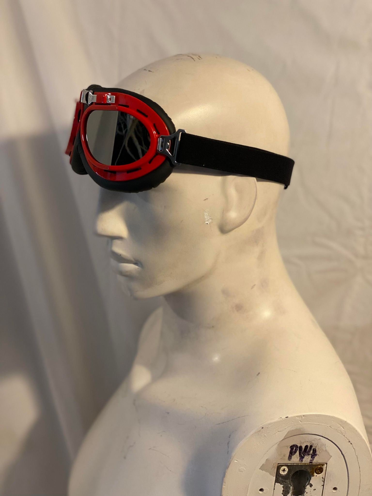 https://i.etsystatic.com/5312476/r/il/d93c8c/5417625496/il_fullxfull.5417625496_bazz.jpg