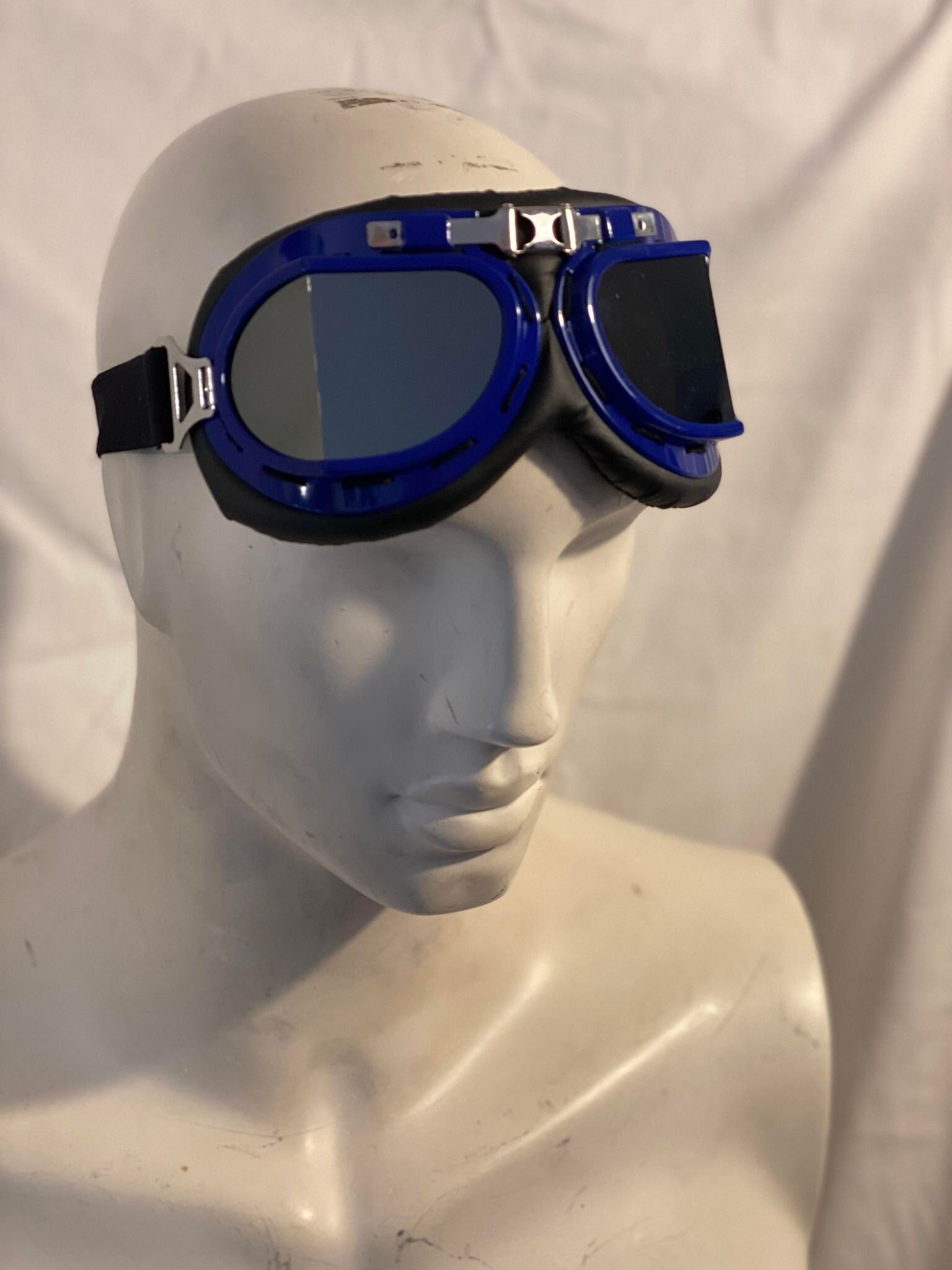 https://i.etsystatic.com/5312476/r/il/257dba/5417650378/il_fullxfull.5417650378_q8un.jpg