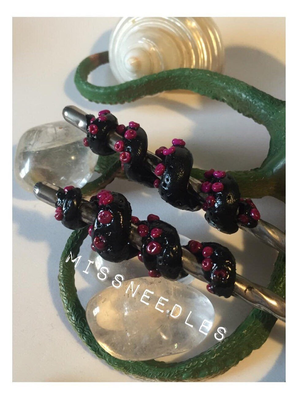 https://i.etsystatic.com/5312476/r/il/514e10/3008159445/il_fullxfull.3008159445_t16b.jpg