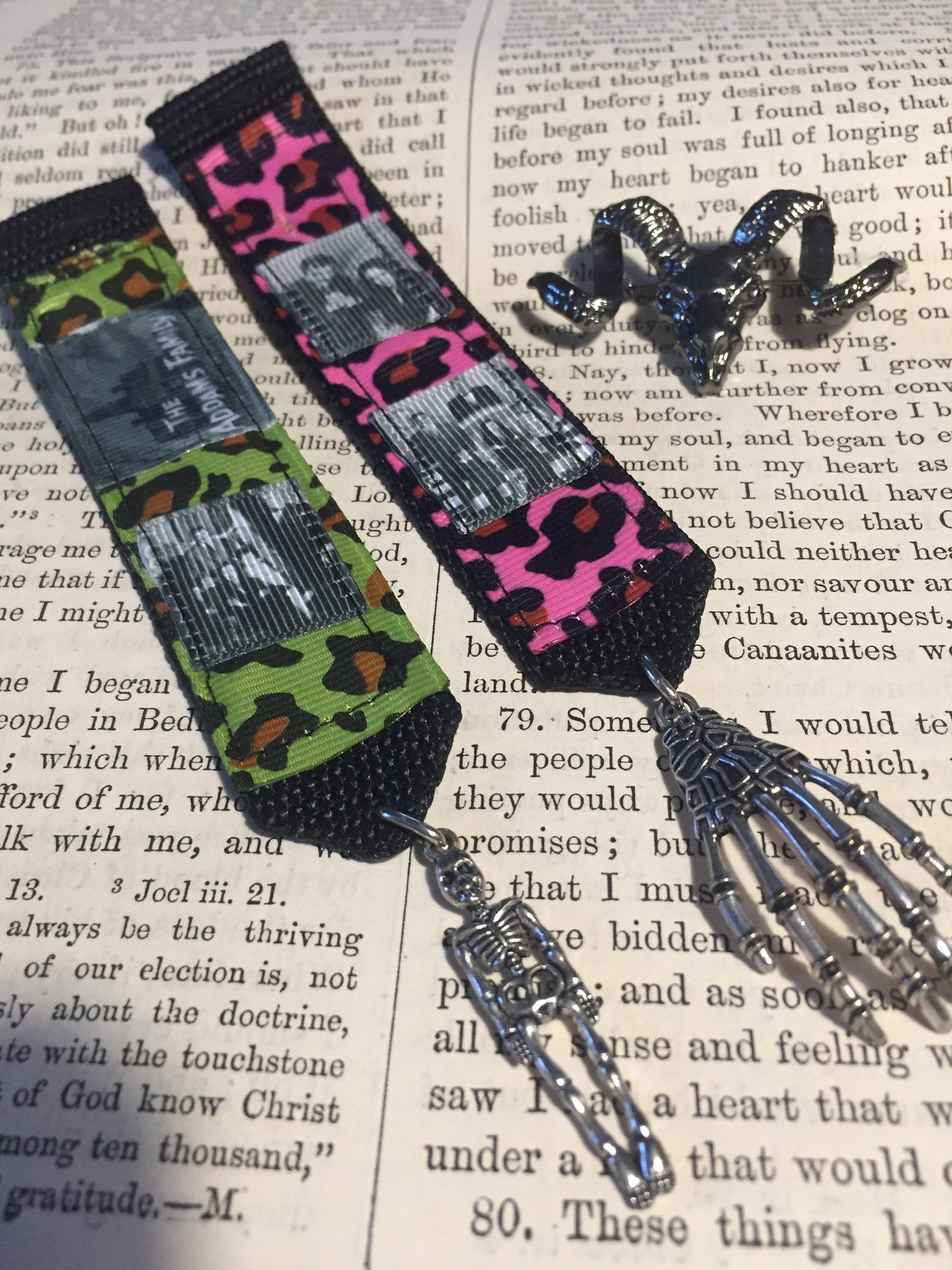 https://i.etsystatic.com/5312476/r/il/8ea42f/2967988885/il_fullxfull.2967988885_rcnk.jpg