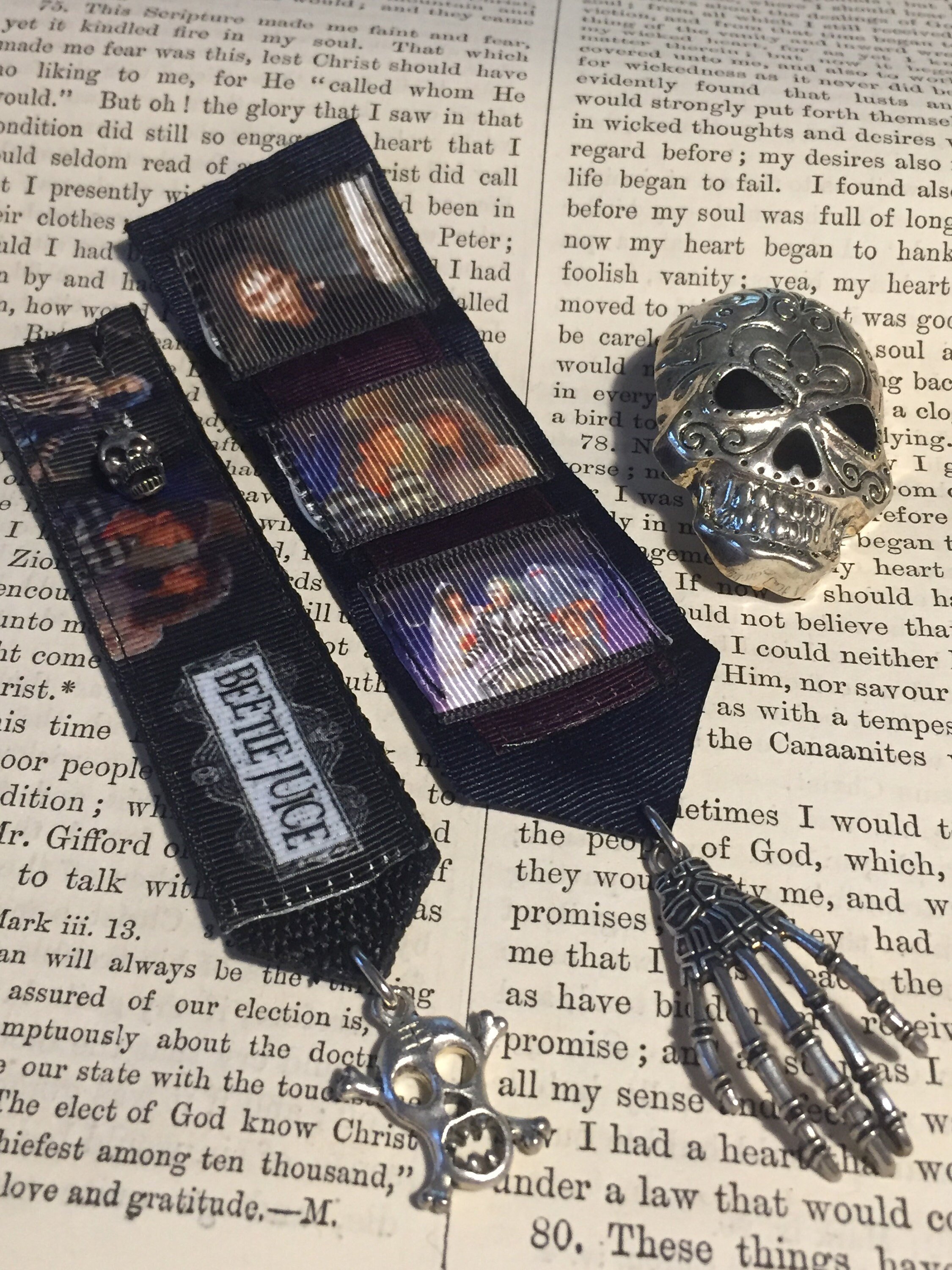 https://i.etsystatic.com/5312476/r/il/154e05/2967934195/il_fullxfull.2967934195_3rwm.jpg