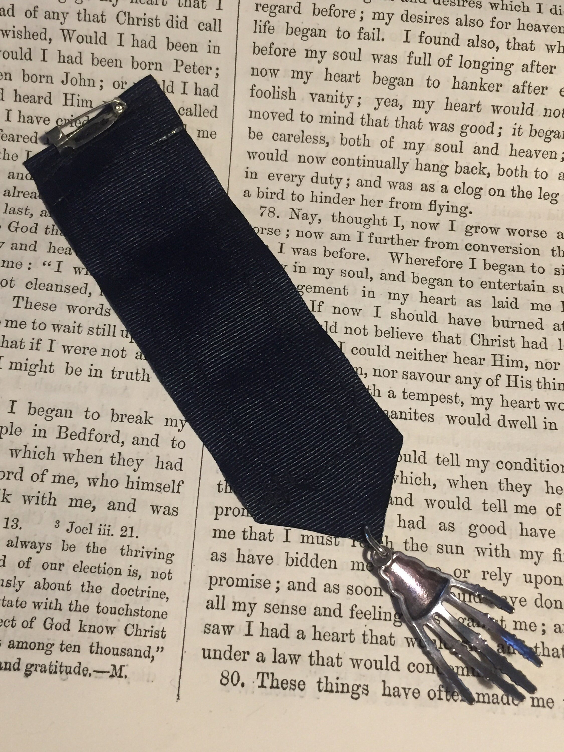 https://i.etsystatic.com/5312476/r/il/c592fd/2967934277/il_fullxfull.2967934277_quig.jpg